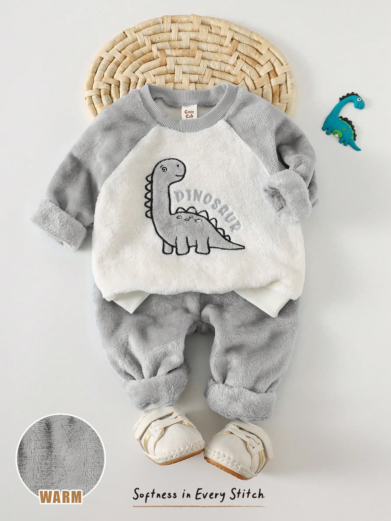 Cozy Pixies Baby Boy Cartoon Animal Print Thermal Lined Thick Crew Neck Long Sleeve Pullover Sweatshirt & Elastic Waist Long Pants 2pcs Set, Comfortable Skin-Friendly Versatile Fashion Minimalist Basic Style, Suitable For Indoor, Outdoor, Daily, Sports, Play, Party, Photos, Holiday Christmas Dinosaur Outfit, Infant Boy Set