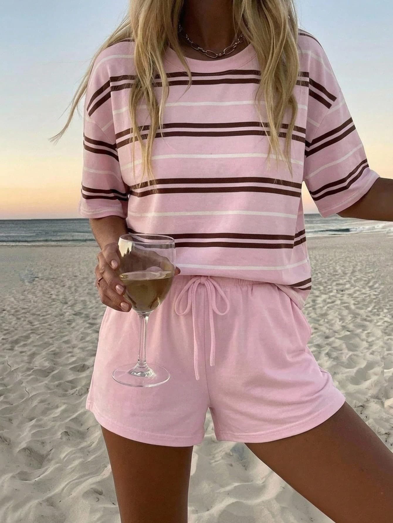 SHEIN LUNE Women's Round Neck Drop Shoulder Top And Drawstring Shorts Casual Two Pieces Set, Women's Summer Casual Outfit Beach Pink Striped Light Pink