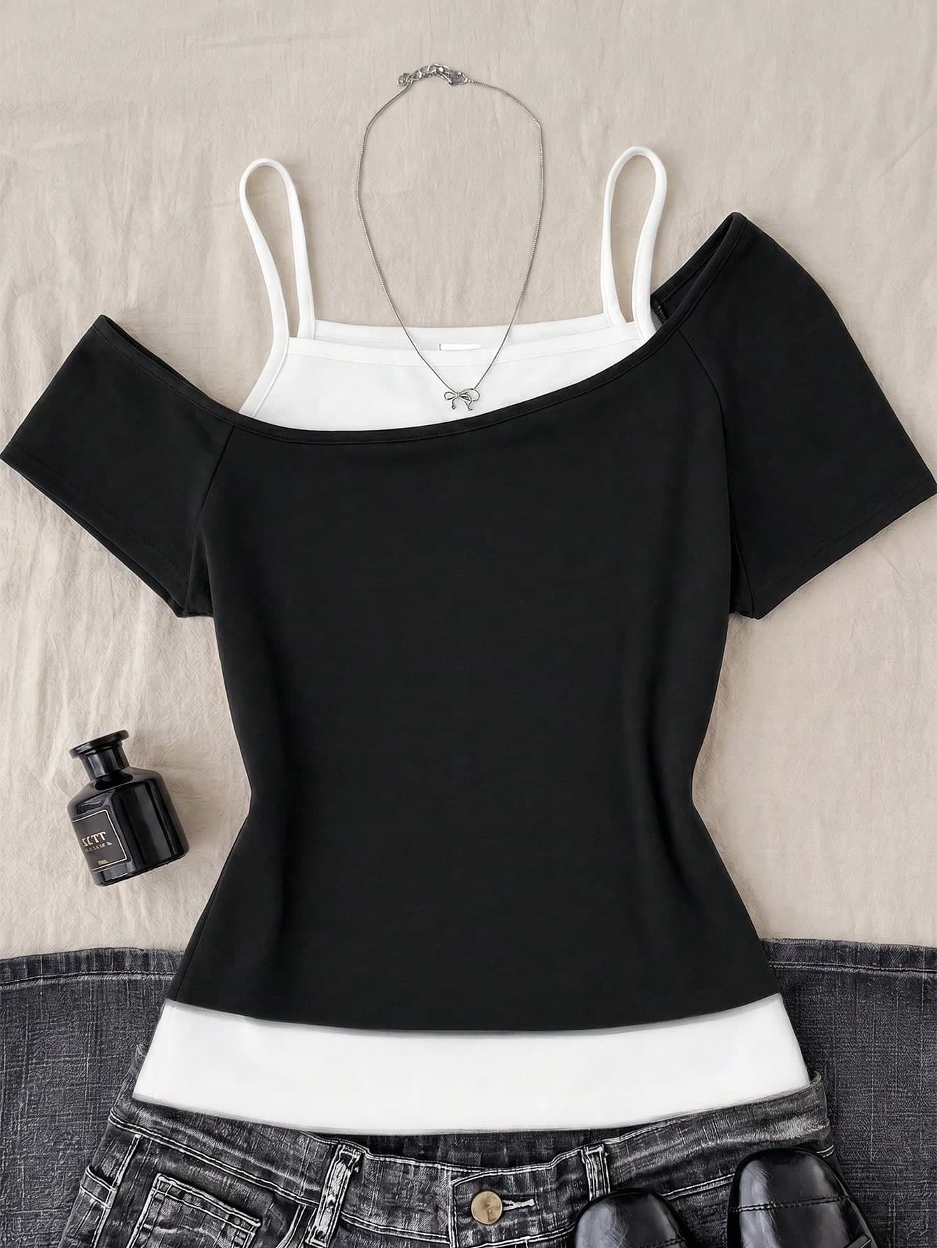 SHEIN Teen Girls T-Shirts Casual Minimalist Y2K Colorblock Spaghetti Strap Open Shoulder Black & White Top, Summer, Vacation, Casual, Home,