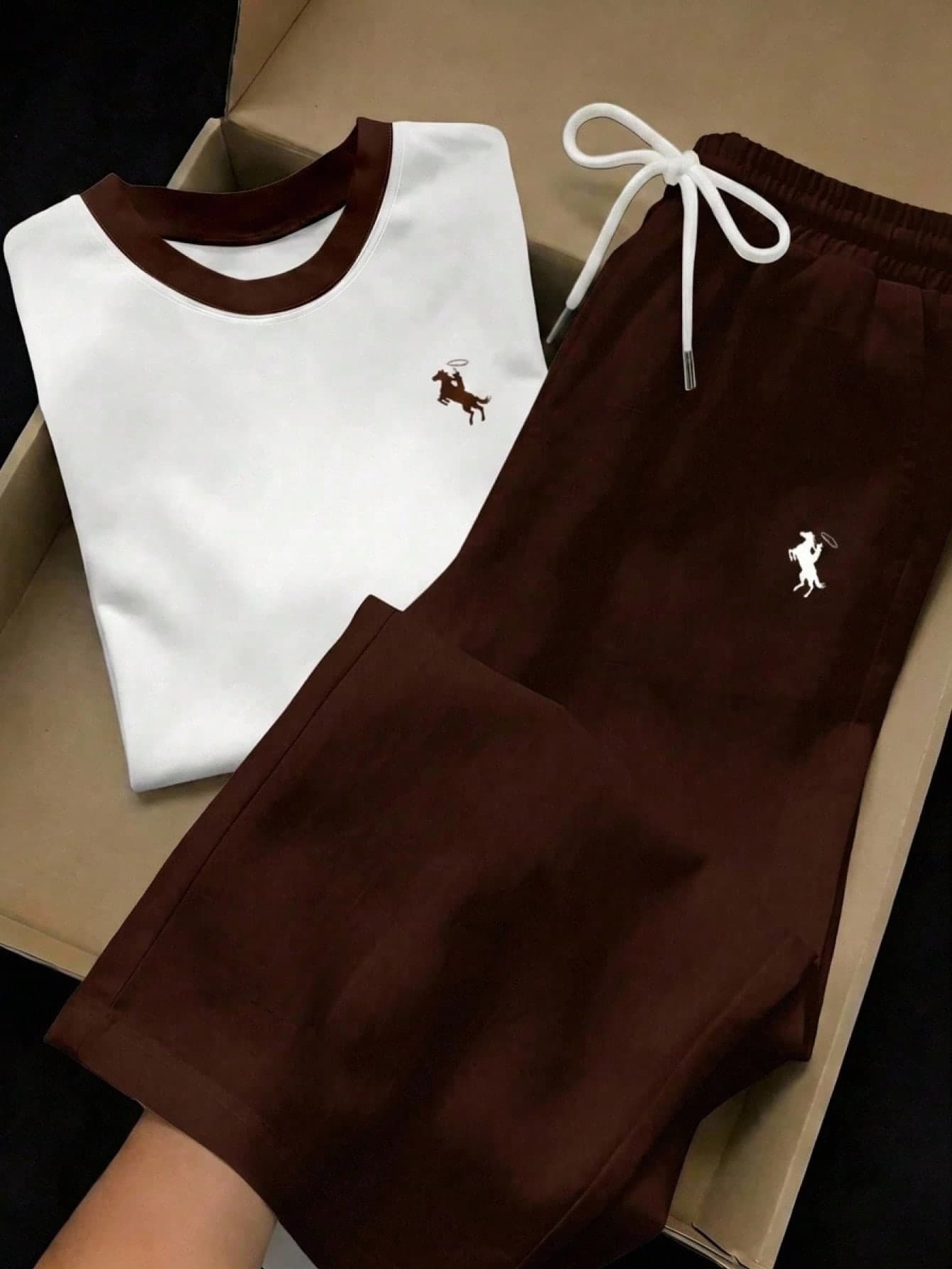SHEIN EZwear 2pcs Set Embroidered Round Neck Short Sleeve Top And Striped Print Pants, Casual