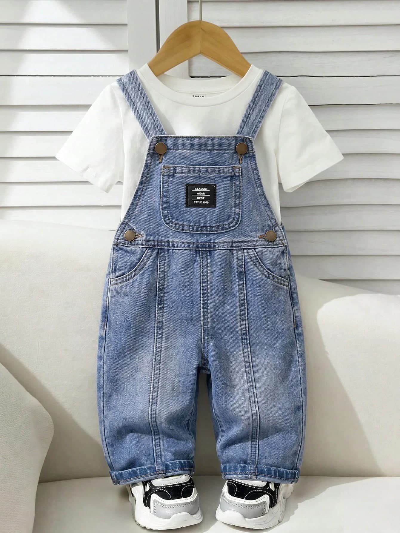 SHEIN Baby Boys Distressed Casual Soft Blue Denim Loose Overalls Jumpsuit,Sumemr/Fall/Winter,Baby Back-To-School Outfits,Toddler Jumpsuit