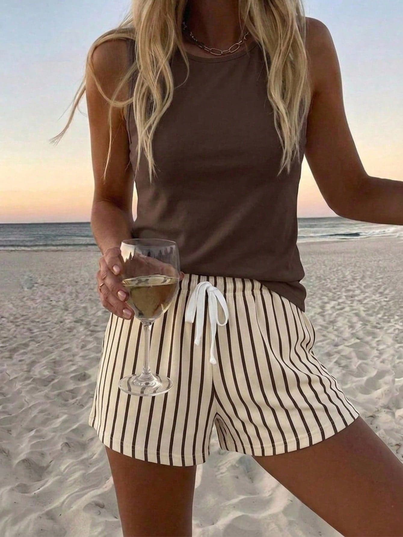 SHEIN LUNE Casual Vacation Style Dark Brown Tank Top And Matching Vertical Striped Shorts Women's Round Neck Tank Top Shorts Two Pieces Set Suitable For Summer Vacation Beach