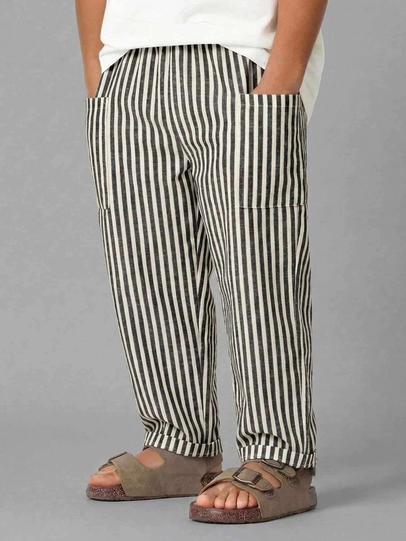 SHEIN 1pc Kids Tween Boy Blue And White Pinstripe Elastic Waist Side Large Pocket Casual Long Pants Versatile Comfortable