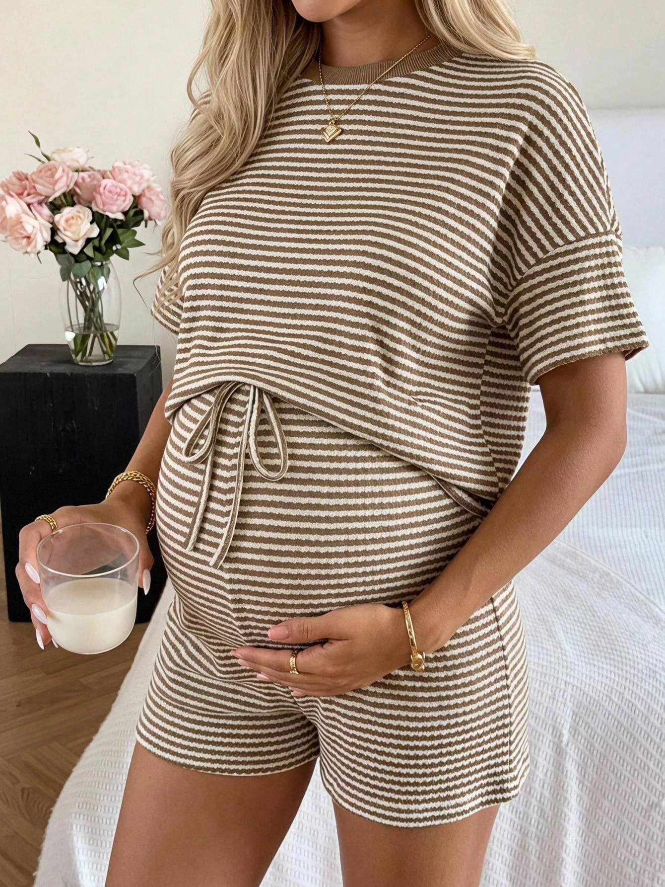 SHEIN Summer Outfit, Photoshoot Maternity Photoshoot Maternity Photoshoot Outfits,Maternity Summer Casual Striped T-Shirt And Shorts Brown 2 Pieces Set