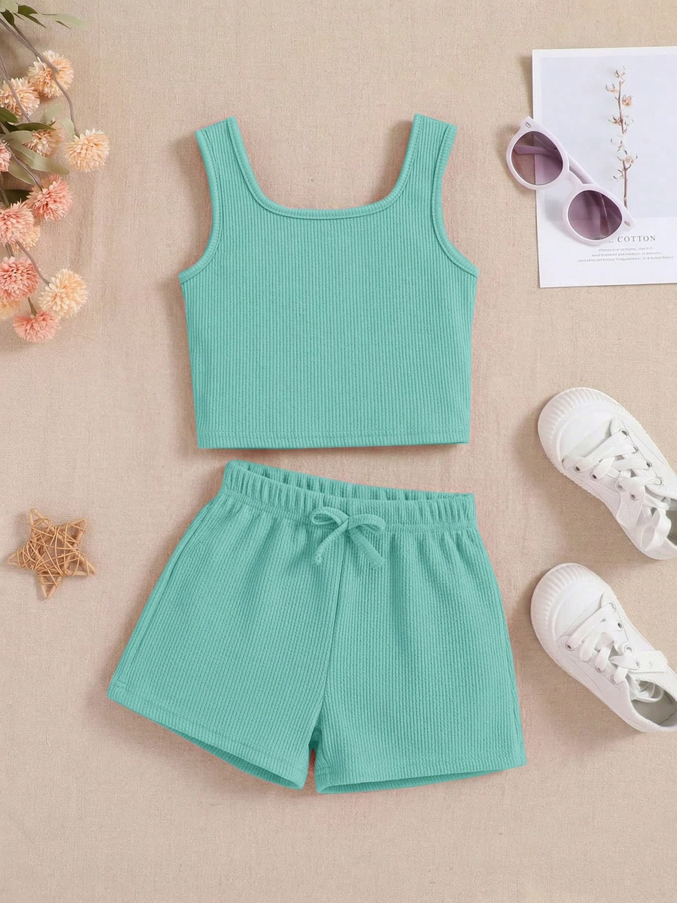 SHEIN Young Girl Casual Solid Color Sleeveless Tank Top & Shorts Set