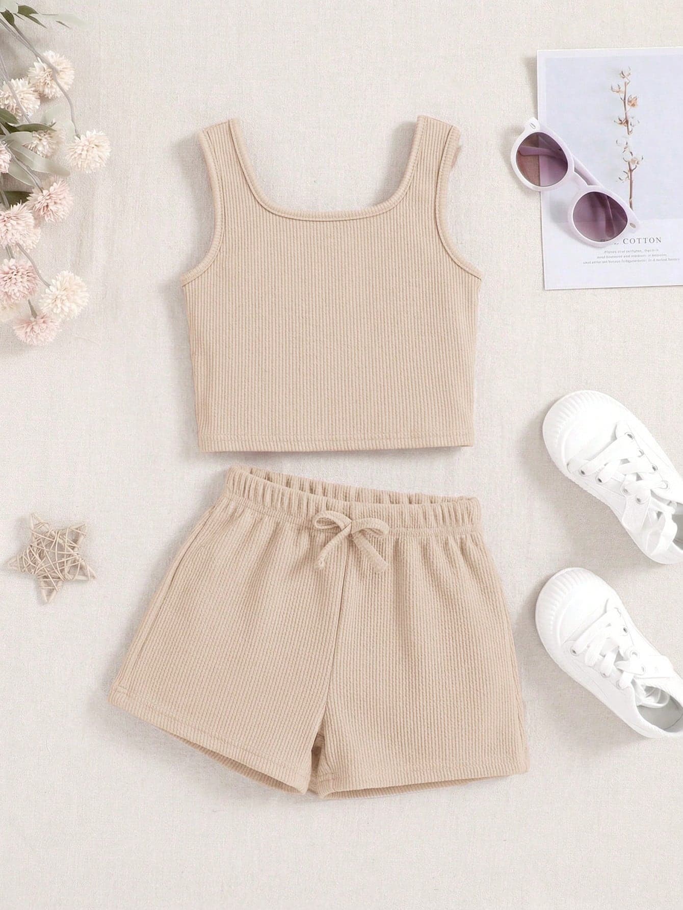 SHEIN Young Girl Casual Solid Color Sleeveless Tank Top & Shorts Set