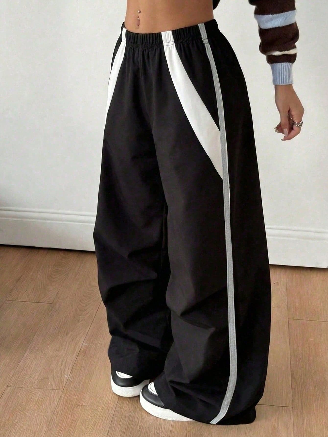 SHEIN Classic Casual Pants, Spring & Autumn, Double-Layer Waistband, Comfortable Sweatshirt Material, Suitable For Casual, Sports, Pairing With Jackets And Tops To Show Youthful Vitality