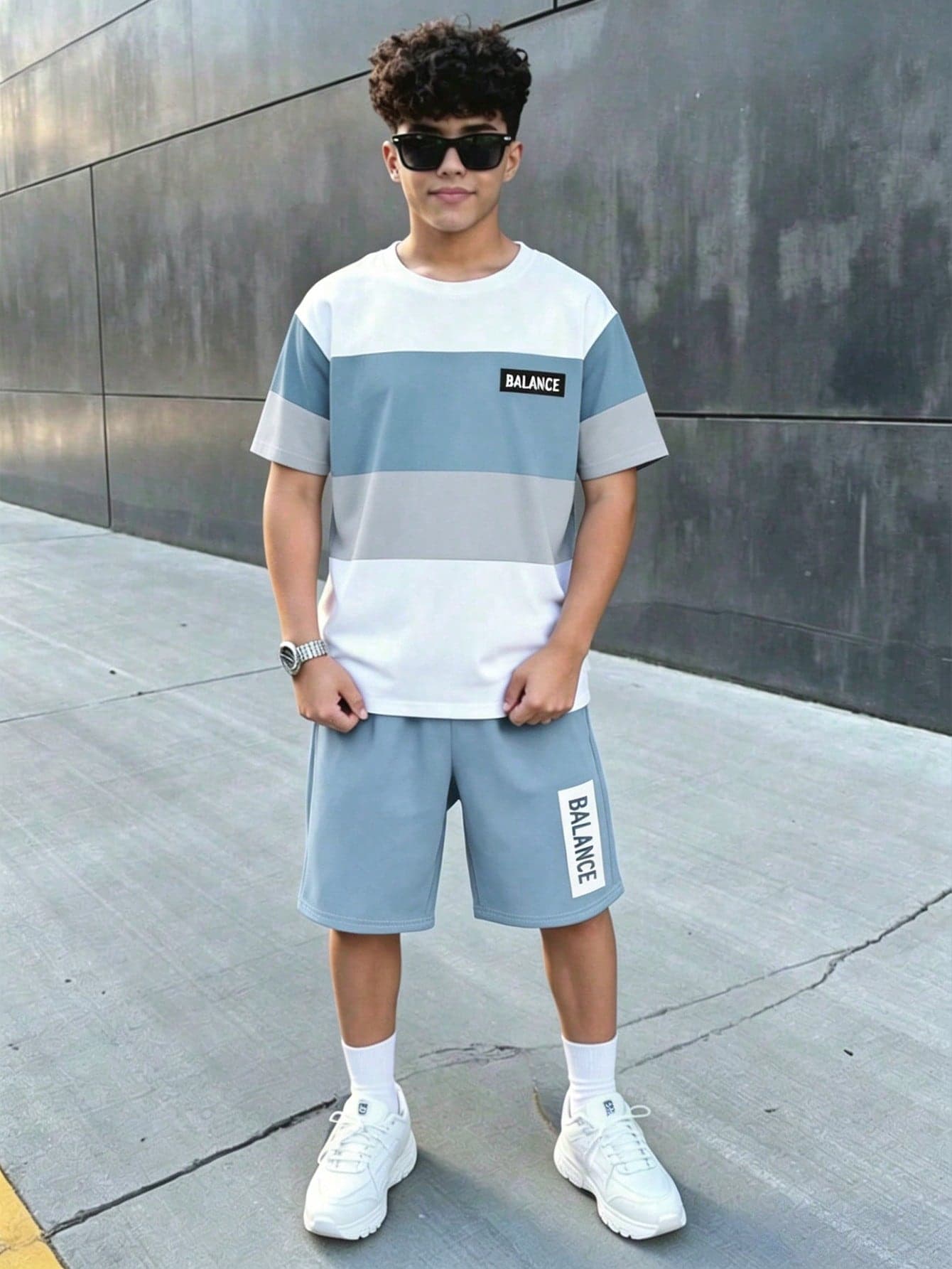 Teen Boy Casual Minimalist Short Sleeve Crew Neck T-Shirt And Shorts Set, Suitable For Summer