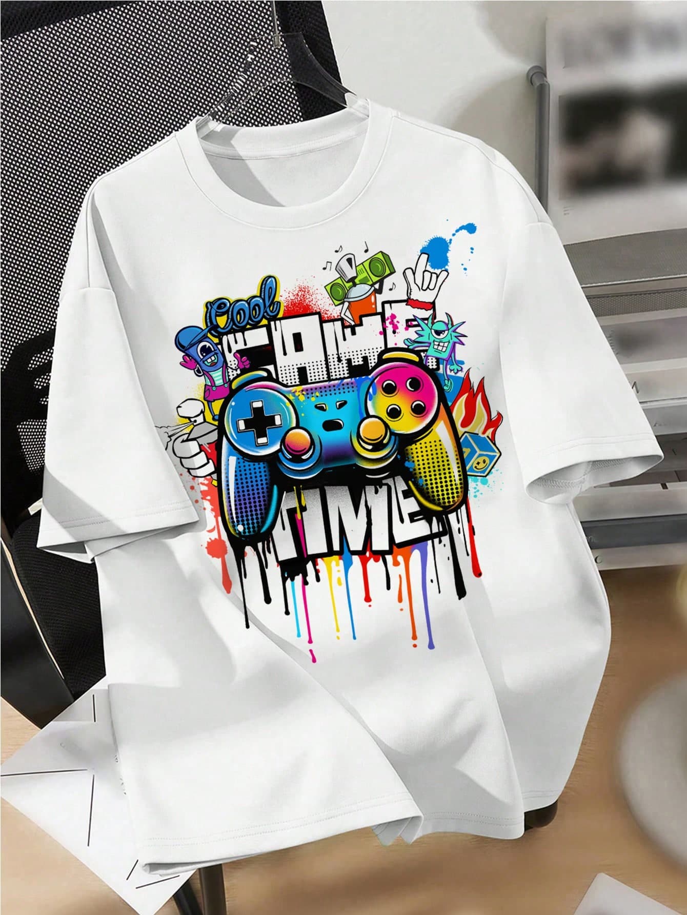 SHEIN Kids Tween Boy Casual Minimalist Game Console Graphic Short Sleeve White Crew Neck T-Shirt, Cotton Blend, Suitable For Summer