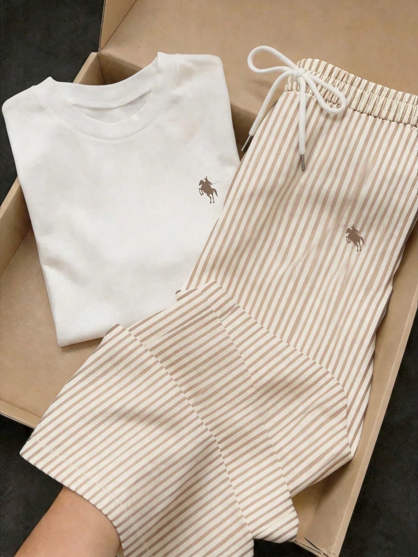 SHEIN EZwear 2pcs Set Embroidered Round Neck Short Sleeve Top And Striped Print Pants, Casual,Summer Outfits For Women