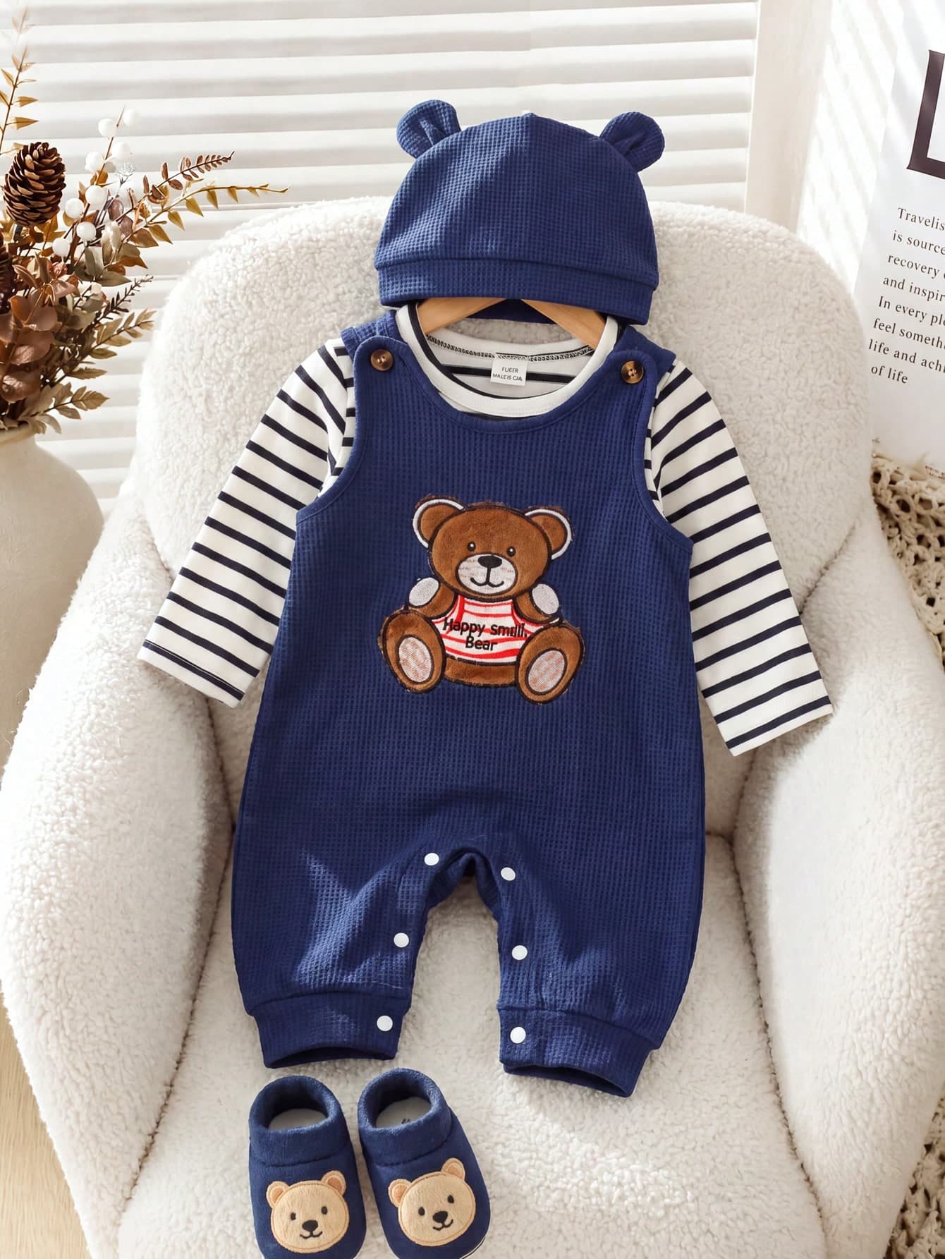 SHEIN Playful Pals 2pcs Newborn Baby Boy Black & White Striped Round Neck Long Sleeve Bodysuit With Open Crotch + Navy Blue Waffle Knit Bear Embroidery Romper Long Pants With Suspenders, Includes Hat, Casual Cute Fashion Korean Style Outfit, Suitable For Autumn Daily Wear, Travel, Vacation, Party And Other Occasions
