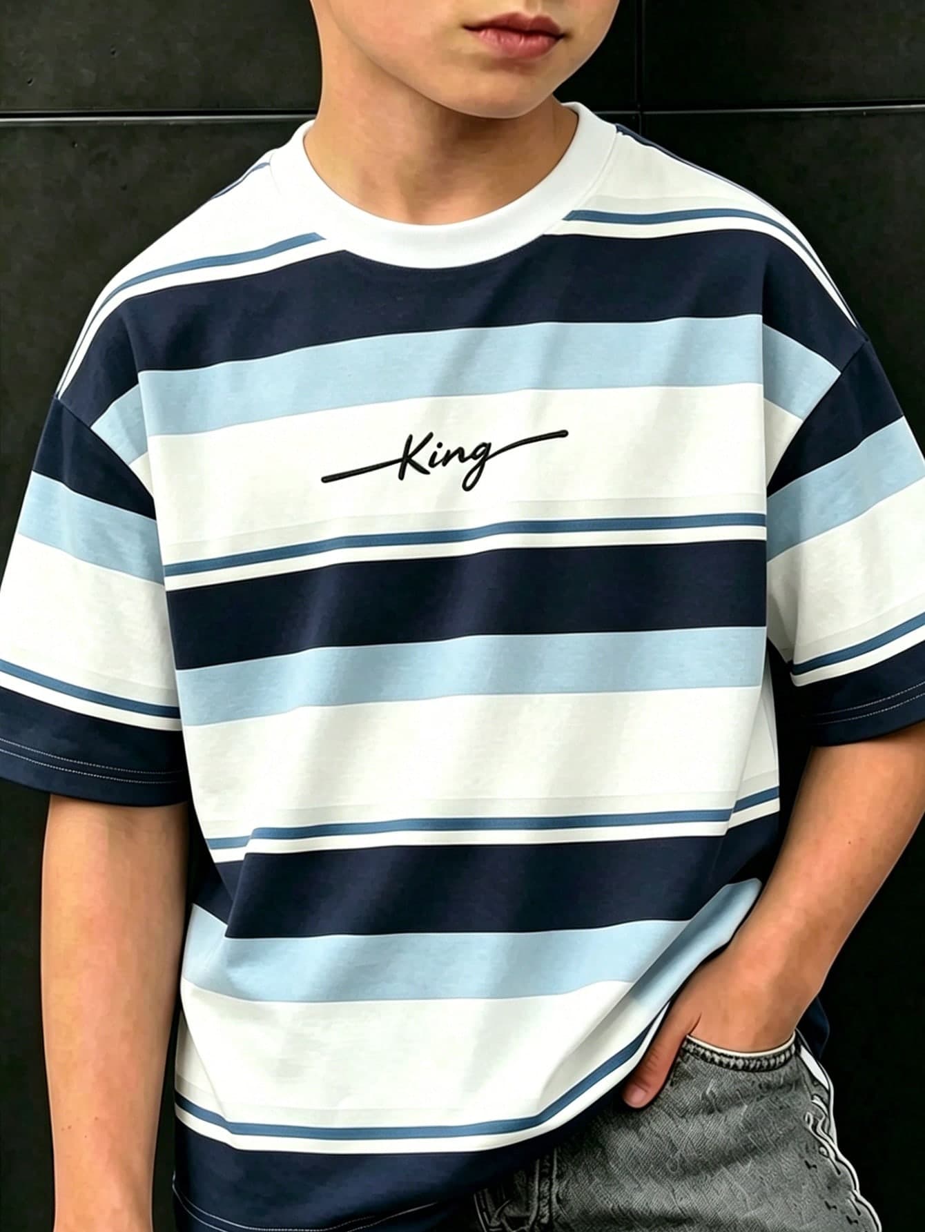 SHEIN Boys (Big) T-Shirt, Striped Letter Print Short Sleeve Crew Neck T-Shirt, Soft Elastic Fabric, Loose Fit, Spring/Summer Fashion Boys T-Shirt, Casual Comfortable Versatile, Suitable For Outings, Street Style, Home, Travel, Vacation, Daily Wear