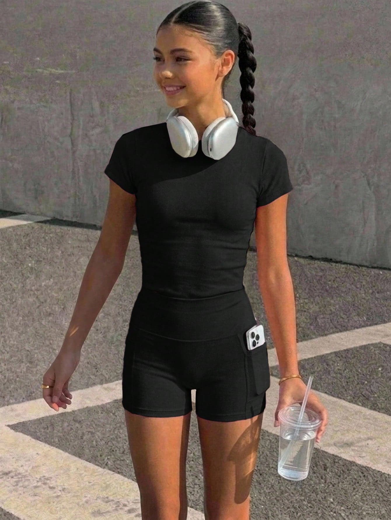 SHEIN Tween Girl Tween Girl Tween Girl Tween Girl Casual Daily Versatile Comfortable Sports Outfit Sweet Short Sleeve Top With Shorts Side Pockets Athletic Set