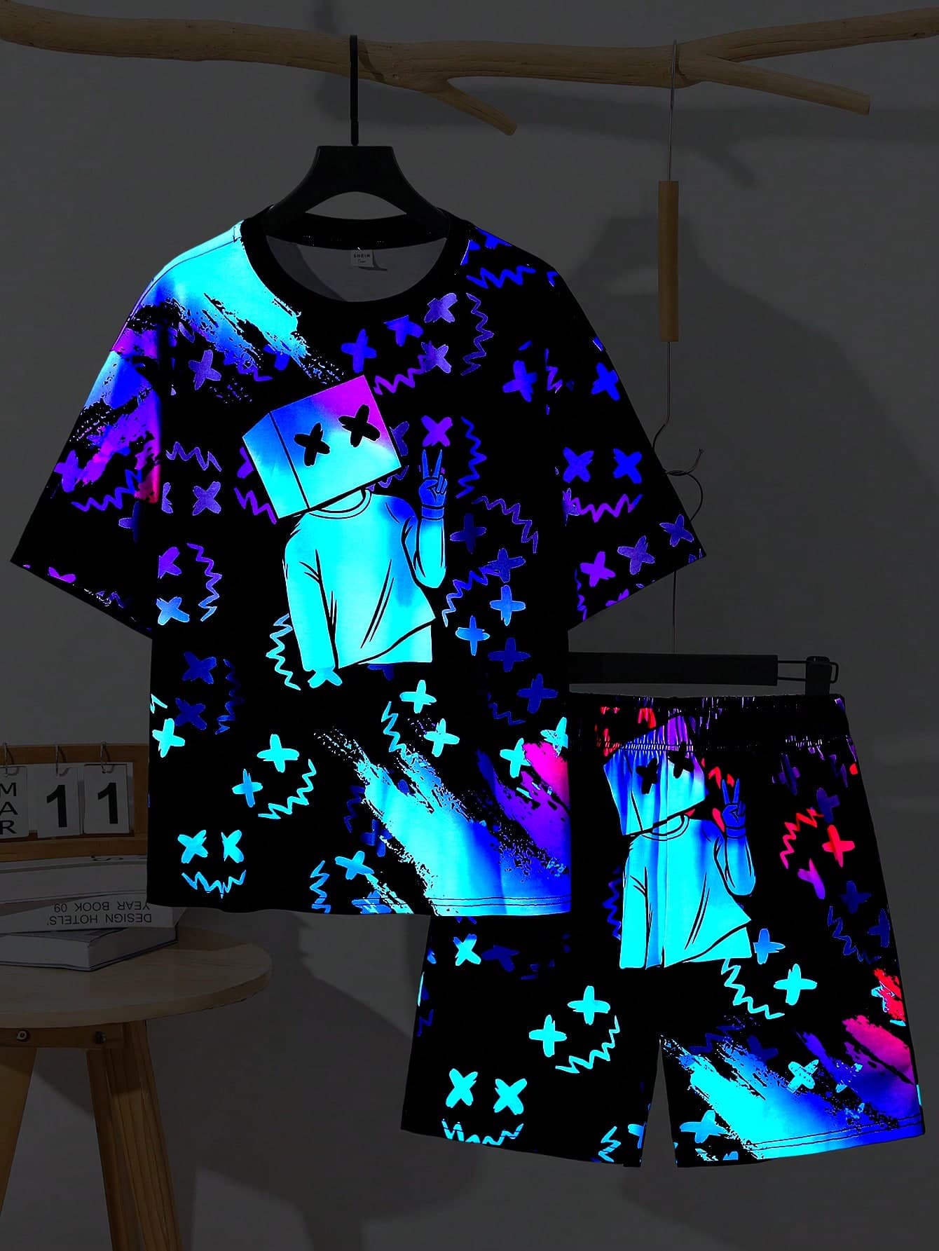 2pcs Teen Boy Teen Boy Casual Vision Fluorescent Cartoon Pattern Round Neck Short Sleeve Shorts