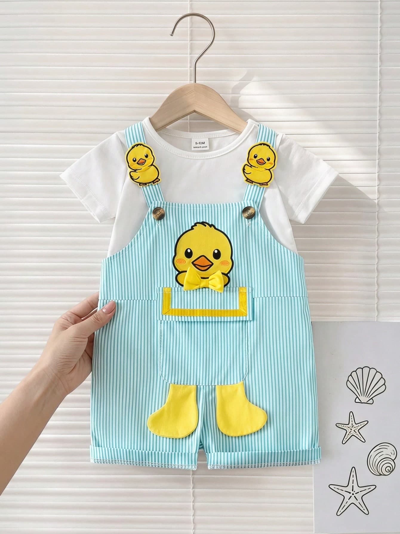 SHEIN Playful Pals Baby Boy Summer Versatile Cute Playful Round Neck Short Sleeve Top With Duck Pattern And Overalls Set
