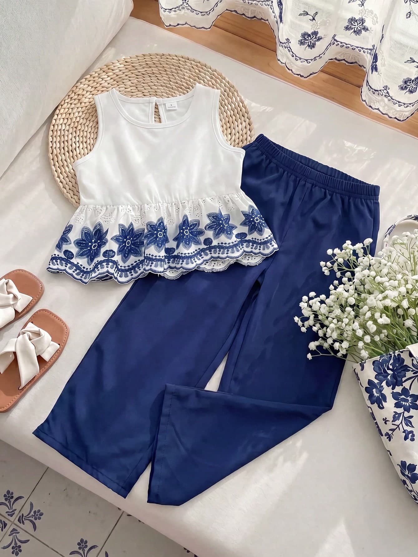 SHEIN Playful Pals Young Girls Vintage Elegant Hollow Embroidery Striped Fabric Round Neck Tank Top And Long Pants Set Suitable For Daily Wear, Outings, Vacations In Spring And Summer