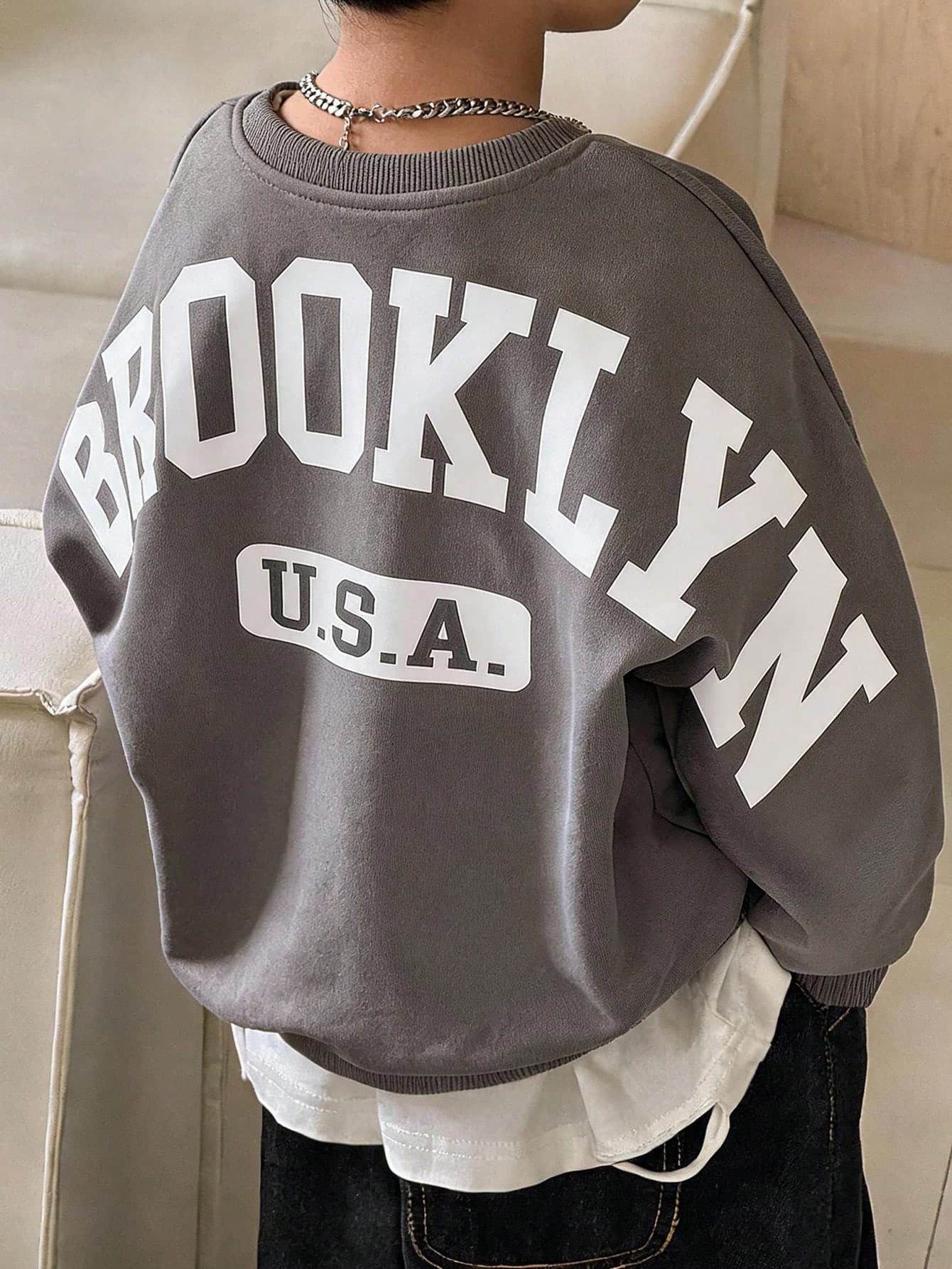SHEIN 1pc Young Boys Casual College Style Comfortable Fashion Minimalist Loose Fit Practical Versatile Big Letter Graphic Thick Sweatshirt, Suitable For Daily Wear, School, Outings, Sports, Autumn/Winter Winter Autumn Fall