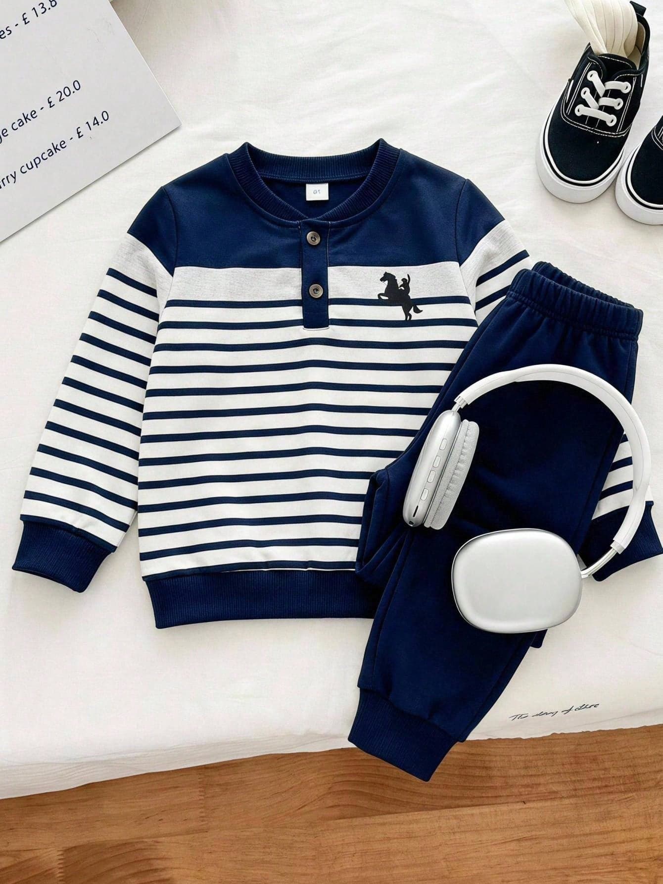 SHEIN Genkimix Kids Young Boy Knight Print Striped Colorblock Long Sleeve Sweatshirt And Sweatpants Casual Daily Set
