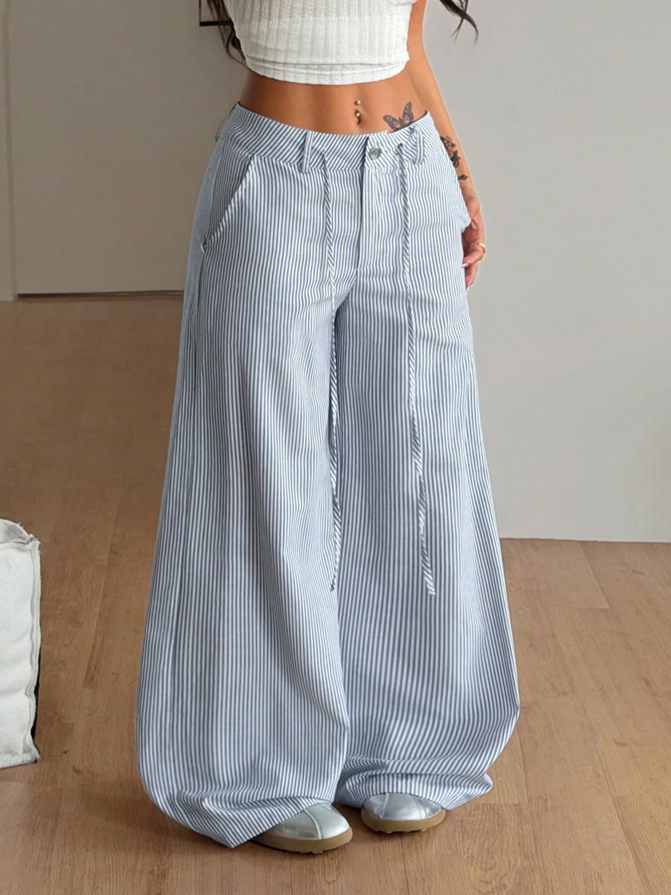 SHEIN Tall CURVE Plus Size Women's Tall Girls Casual Blue And White Print Loose Low-Waist Straight Leg Pants, High Waist Wide Leg Autumn Gym Fall Office Vacation