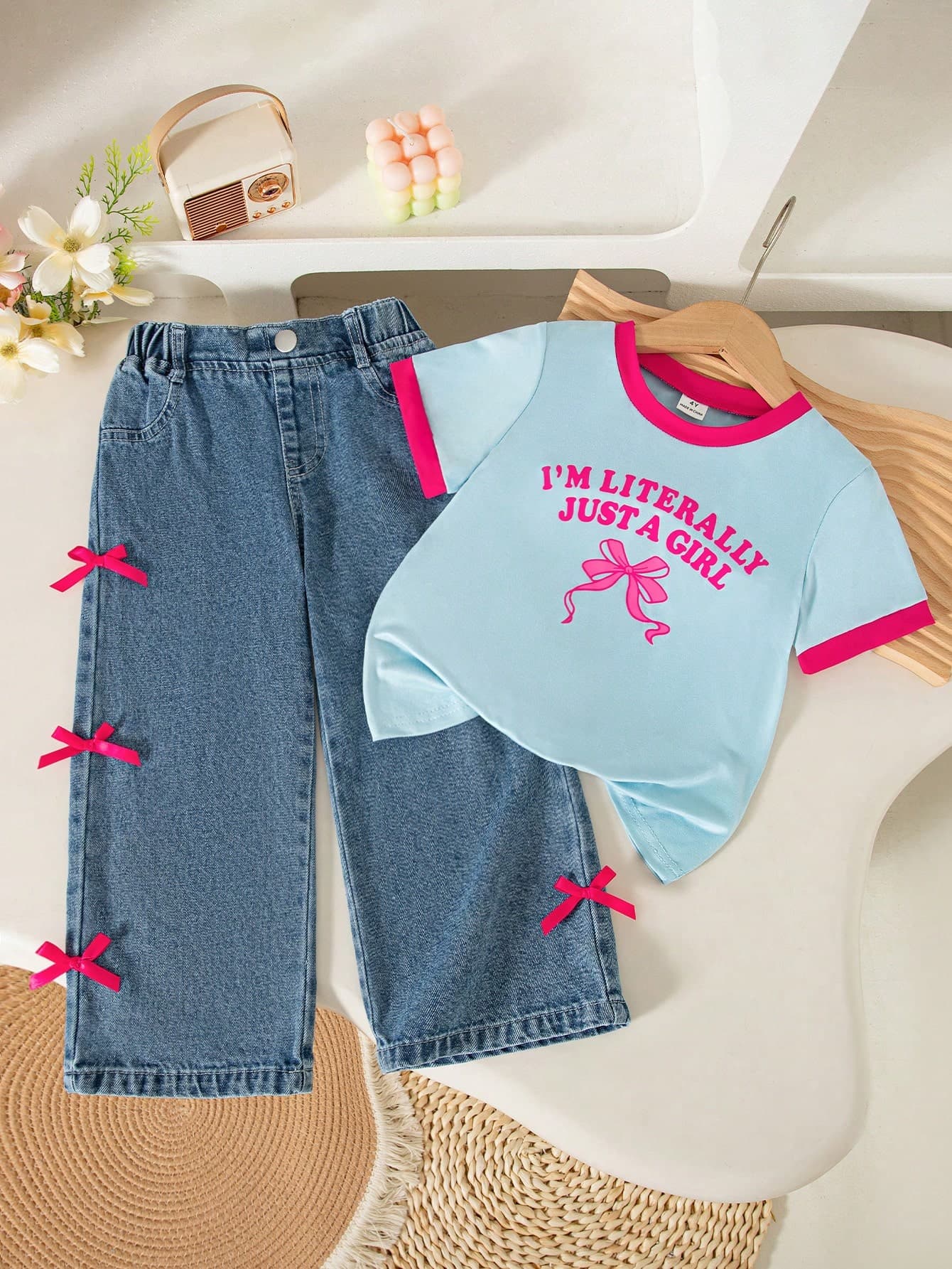 SHEIN Elladie kids Girls Summer New Minimalist Collar Cuff Colorblock English Bow Print T-Shirt Casual Straight Leg Elastic Waist Side Bow Denim Long Pants Fashion Sweet