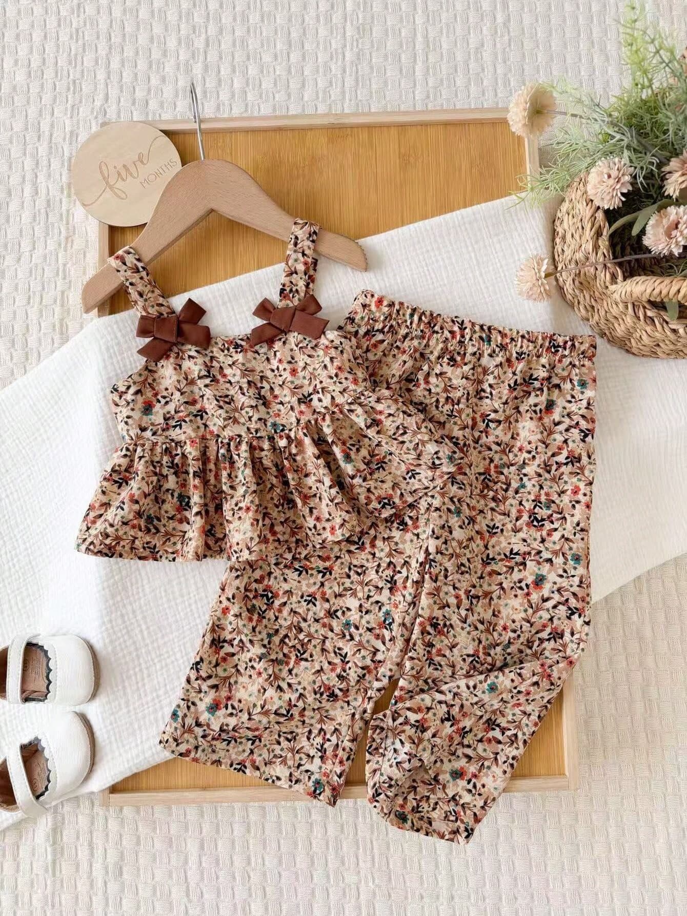 SHEIN Baby Girl Babygirl Summer Cute Sleeveless Top And Elastic Waist Pants Set