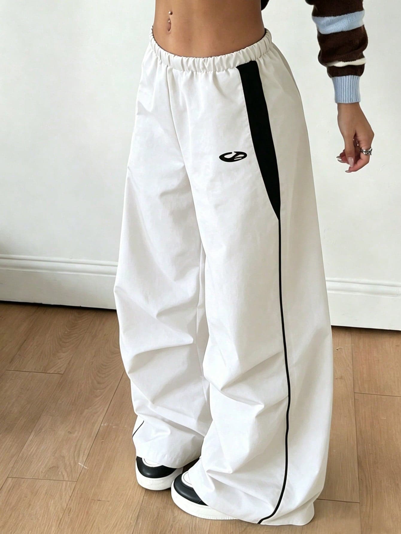 SHEIN Classic Casual Pants, Spring/Autumn, Double-Layer Waistband, Simple And Comfortable Sweatshirt Fabric, Suitable For Home, Street, Sports, Easy To Match With Jackets And Tops, Showcasing Youthful Energy