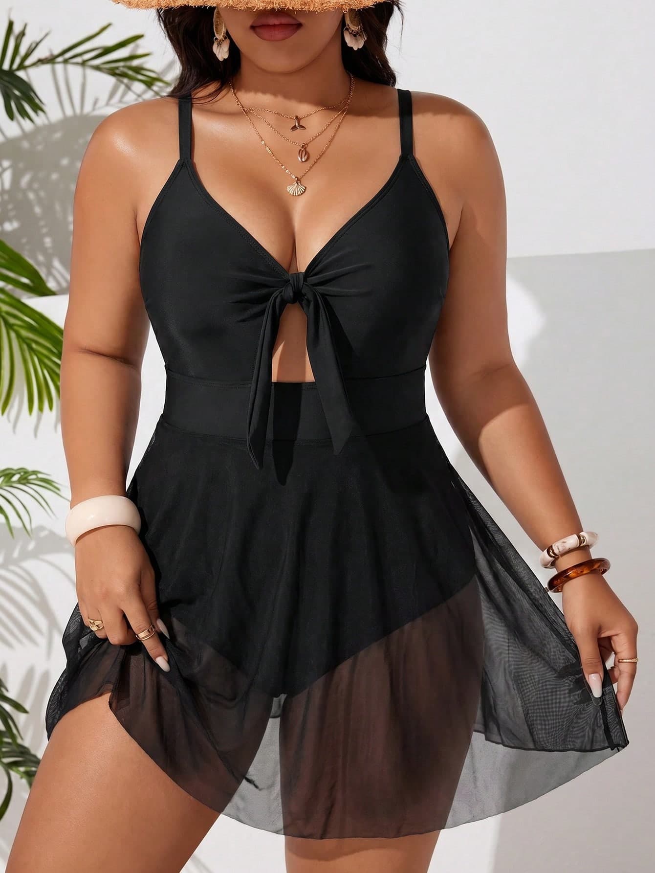 SHEIN Swim Curve Plus Size Women Solid Color Ruched Spaghetti Strap One-Piece Swimsuit, Suitable For Beach Vacation, Pool Party, Beach Party