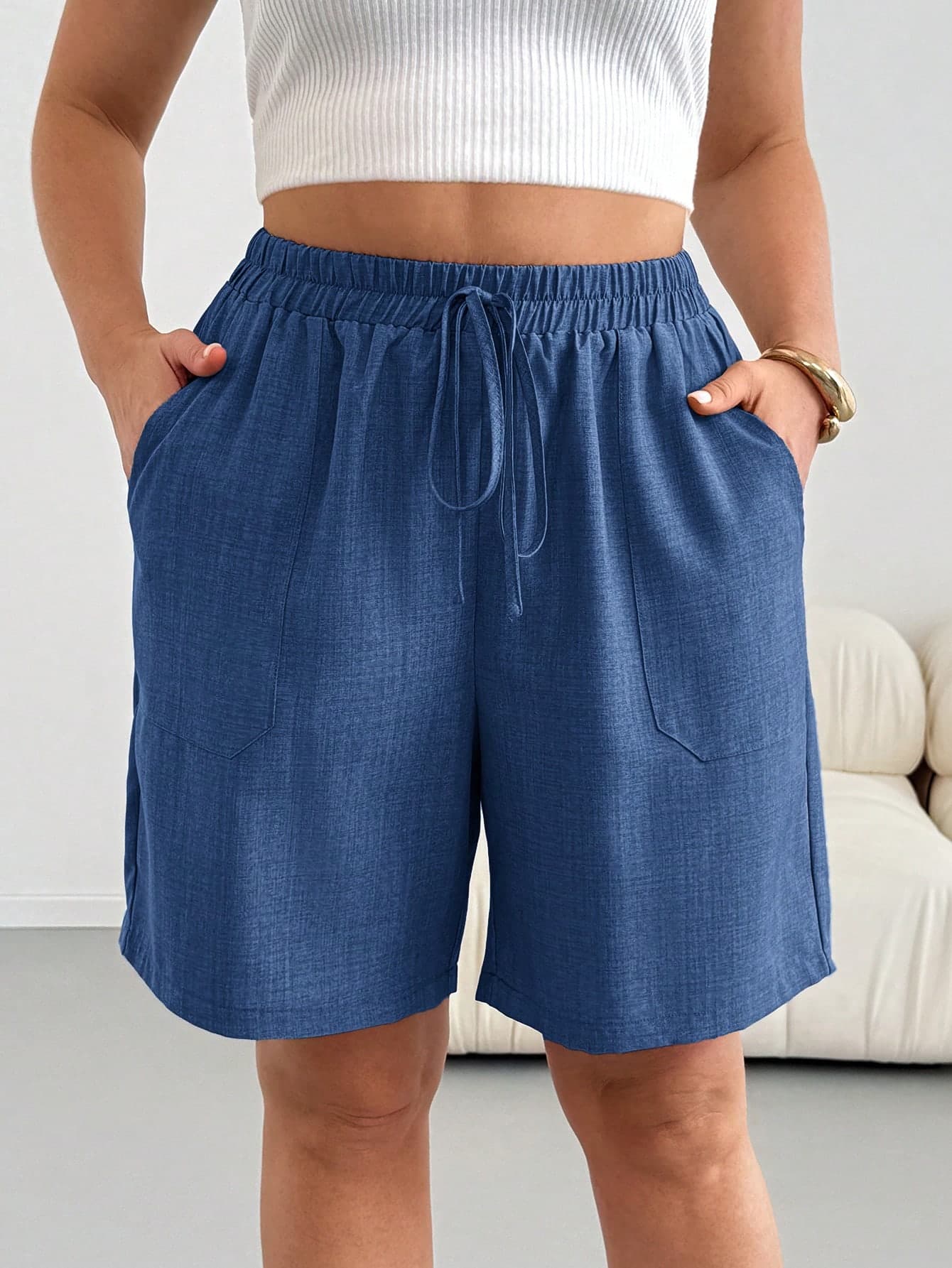 SHEIN Essnce Plus Size Women's Solid Color Waist Tie Pocket Casual Shorts Vacation Blue Summer