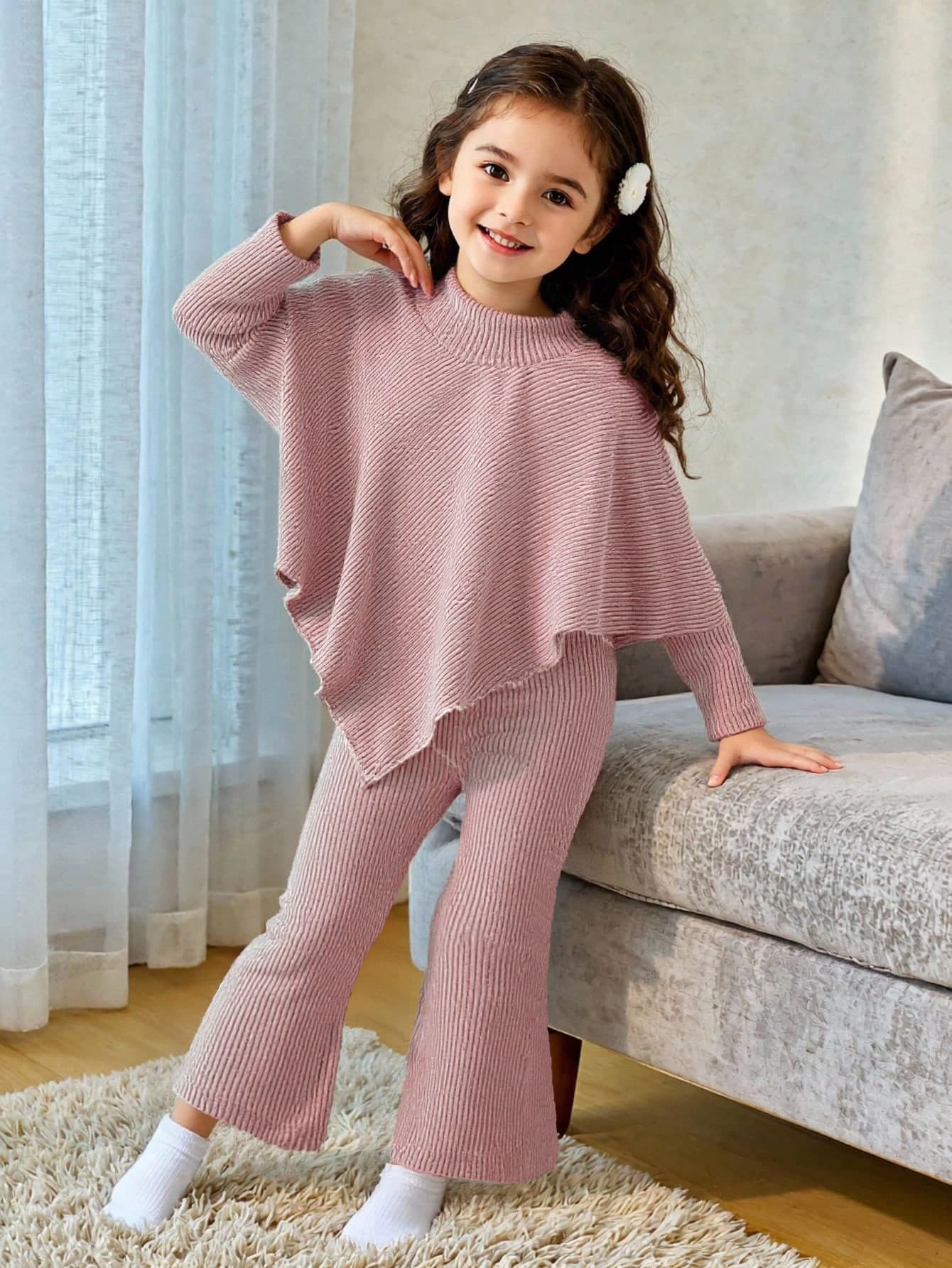 SHEIN Playful Pals Young Girls Spring/Autumn/Winter Casual T-Shirt Set, Designed Asymmetrical Pullover High Neck Knitted Ribbed Brushed Fabric Solid Grey Pink Long Sleeve T-Shirt Top Paired With Grey Pink Casual Flared Pants, 2-Piece Set Suitable For Spring/Autumn/Winter Back To School Season, Elegant Lady High-End Style For Daily School, Outings, Travel, Gatherings