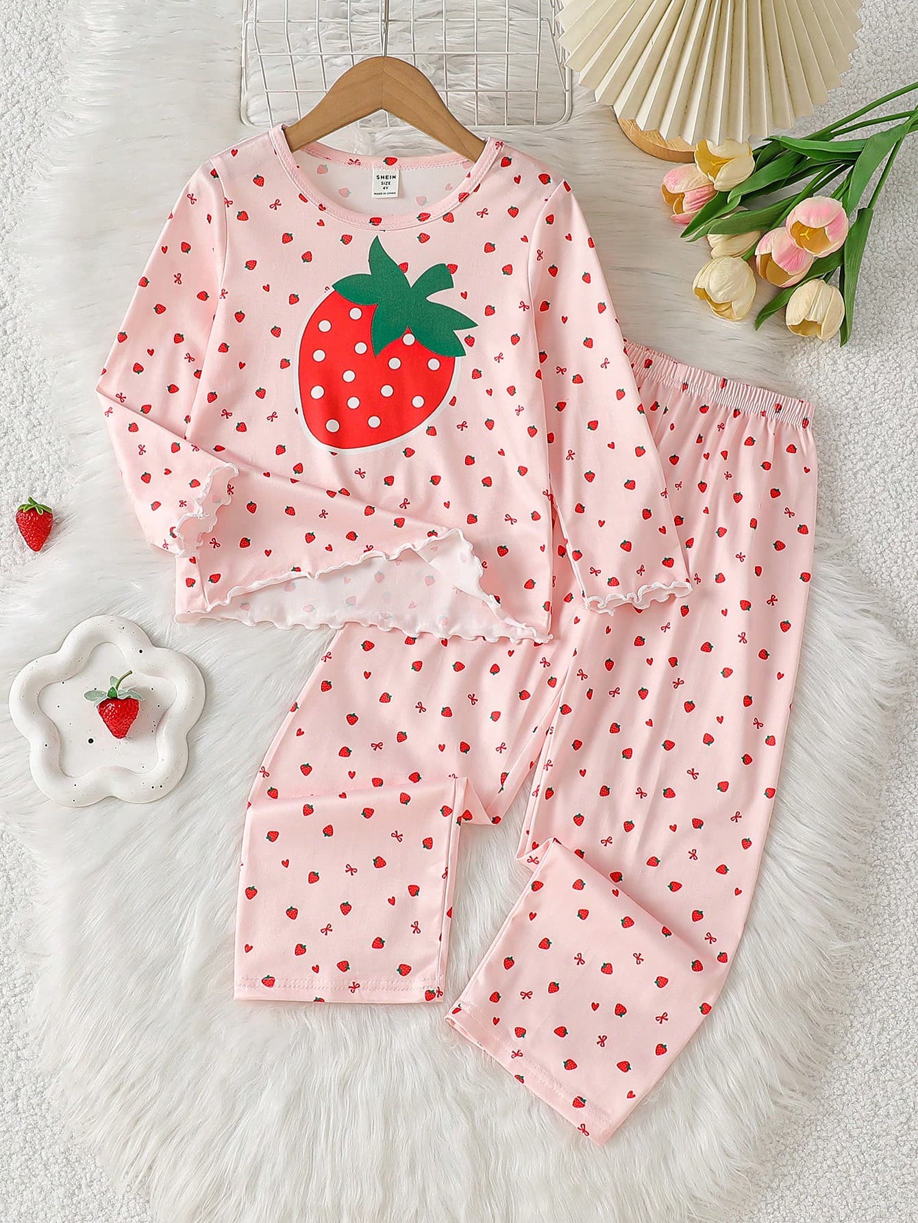 SHEIN Genkimix Kids Young Girls Strawberry Print Long Sleeve Top & Pants Set Loungewear