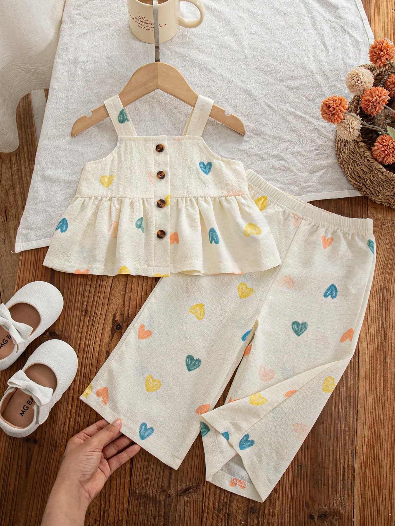 Baby Girl Heart Pattern Button Design Camisole And Pants Set