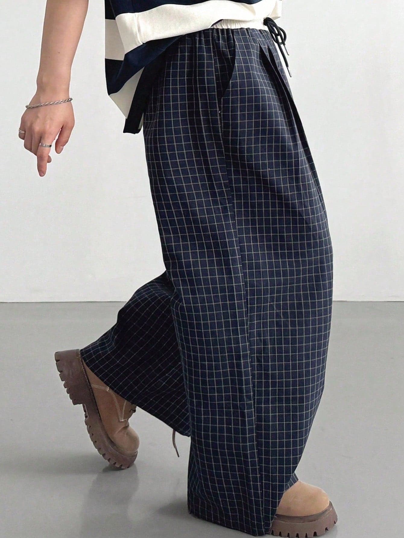 Dazy Plus Contrast Color Patchwork Drawstring Waist Plaid Preppy Style Casual Long Pants For Girls, Deep Blue Summer