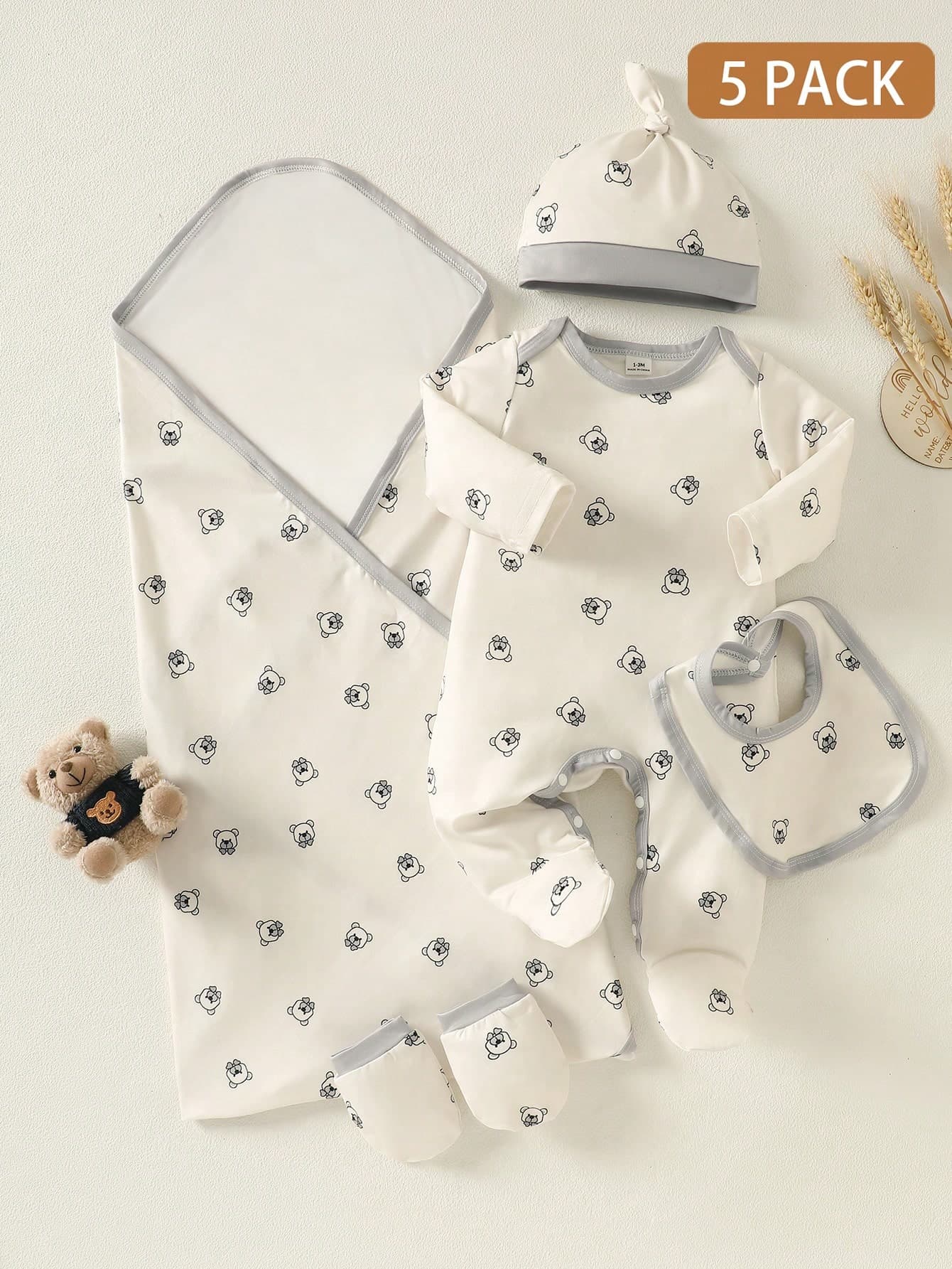 SHEIN 5pcs/Set Cartoon Bear Print Newborn Clothes Set,Off-White Summer Cute Baby Bibs,Hats,Gloves&Swaddle Blanket,Family Matching Newborn Outfits For 0-1Y