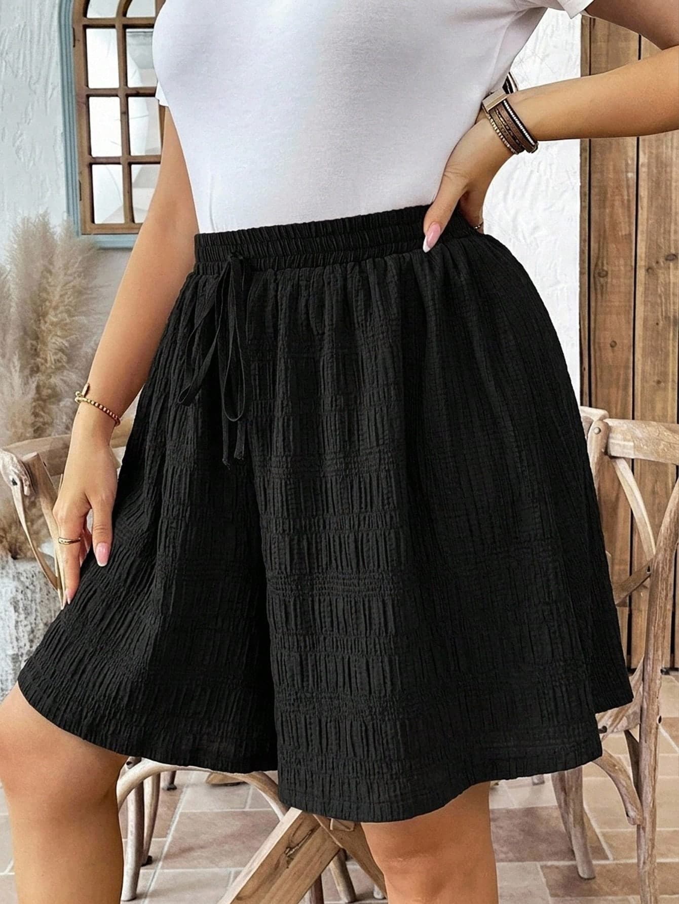 Comfylo Plus Size Women's Textured Fabric Wide Leg Casual Loose Shorts Black Shorts Wide Leg Shorts Elastic Waist Shorts Black Skirt Shorts Casual Shorts Elastic Waist Shorts, Women's Autumn Clothing