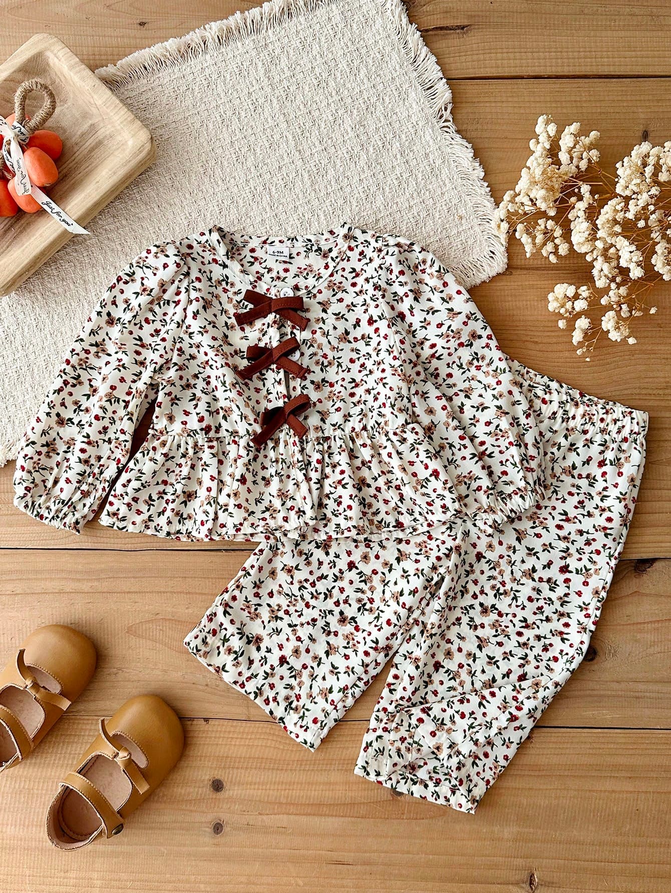SHEIN Vintaside Kids Baby Girl Infant Toddler Newborn 0-3 Years Old Autumn/Winter Versatile Daily Casual Ditsy Floral Long Sleeve Top + Pants Set