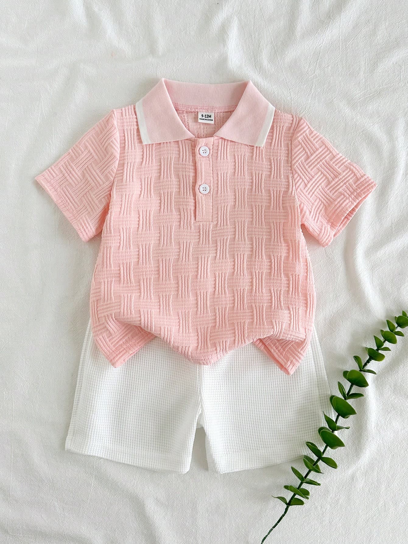 SHEIN Vintaside Kids Babyboy Baby Boy Summer Collar Short Sleeved Simple Casual Outfit Paired With Versatile And Fashionable White Shorts Set Suitable For Daily Leisure, Park Walks, Or Travel Vacations