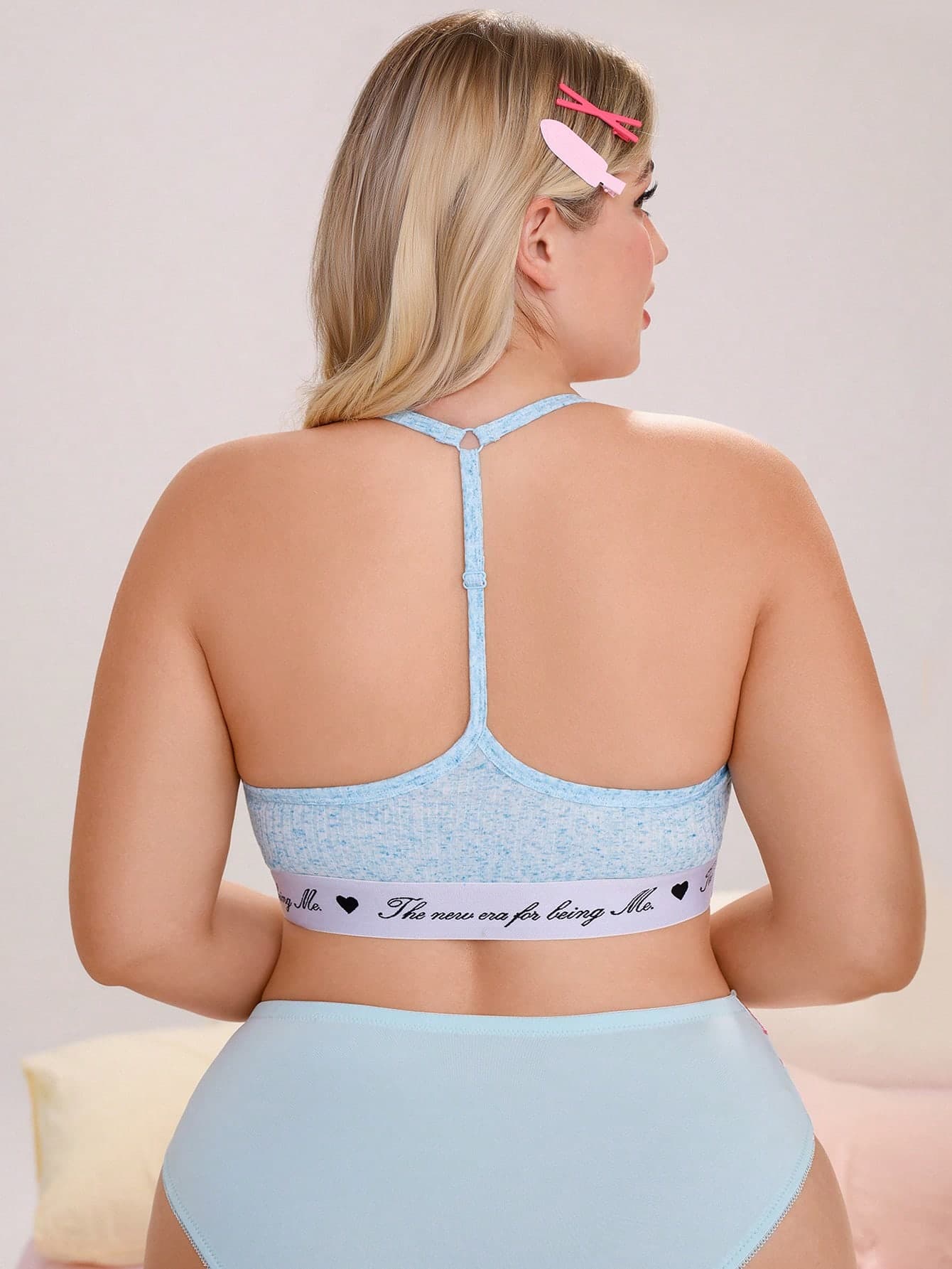 Eraneu Triangle Cup Halter Neck Adjustable Comfortable Wireless Plus Size Bra 1pc