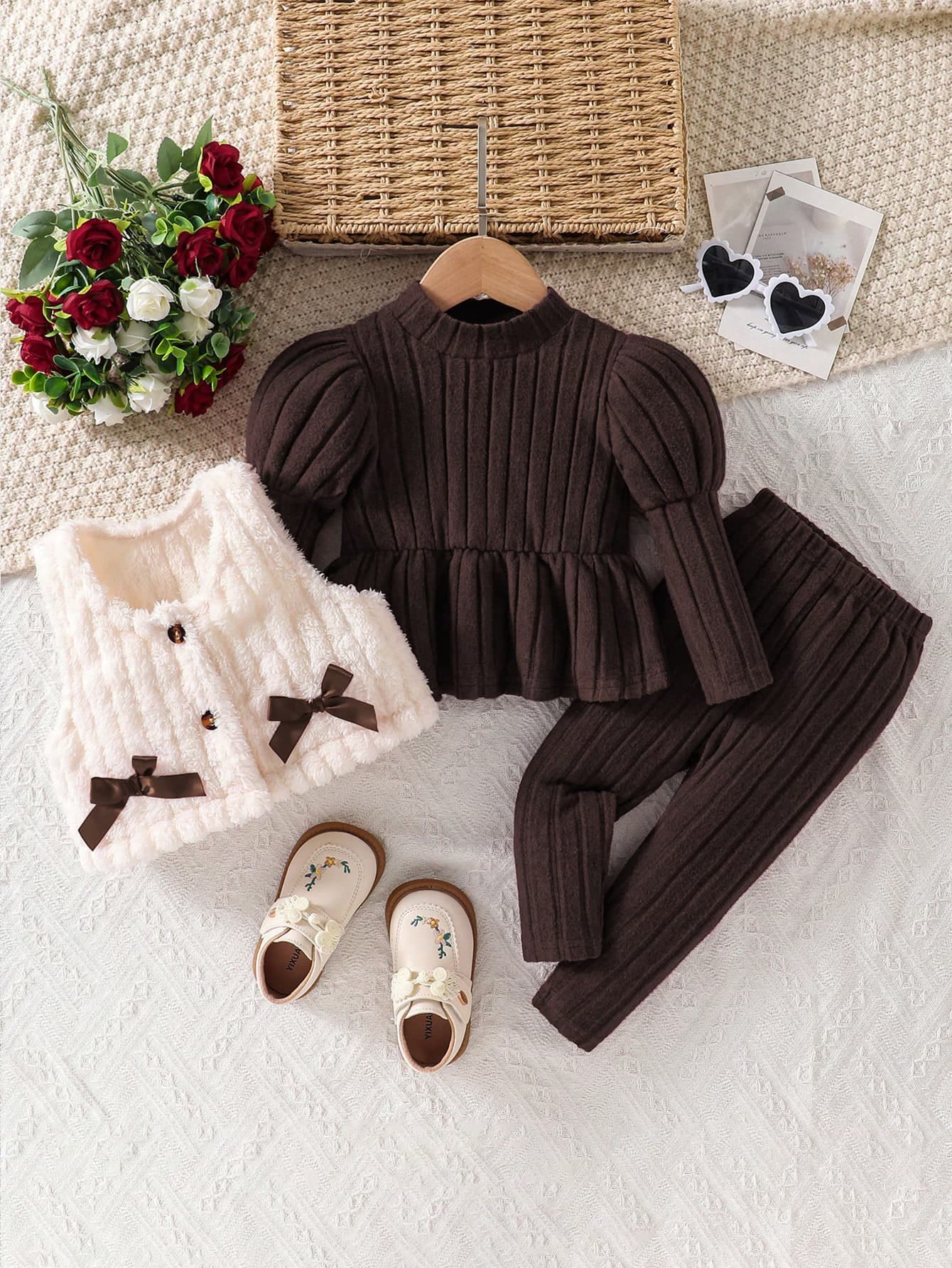 SHEIN Vintaside Kids 3pcs Toddler Baby Girl Kids Chic Ribbed Bow Fuzzy Plush Puff Long Sleeve Peplum Soft Thick Outfit Set Pants Leggings Clothes School Daily Fall Winter