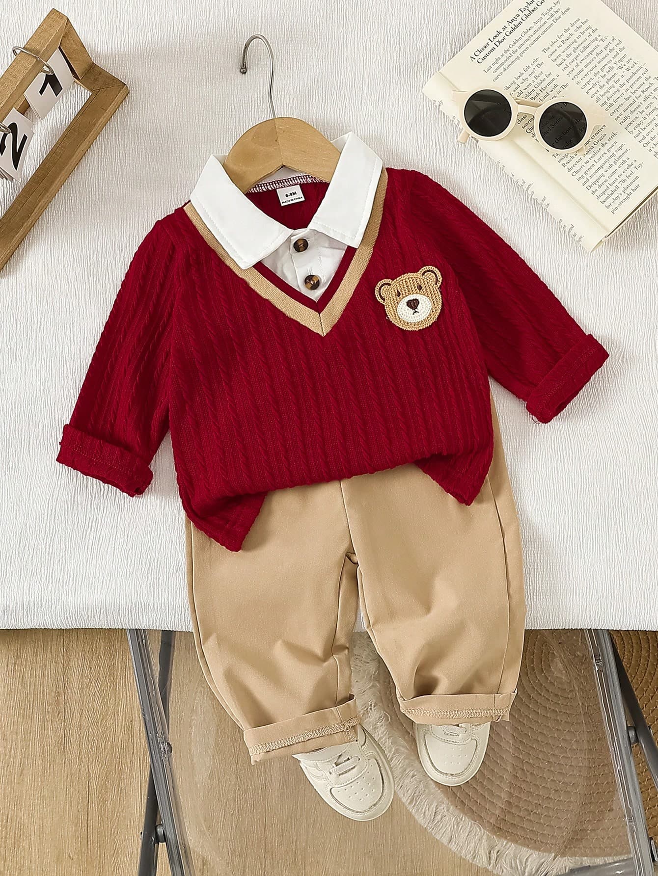 SHEIN 2pcs/Set Baby Boy Red Knit Jacquard Fabric Patchwork White Shirt Collar Lapel Long Sleeve 2 In 1 Top + Elastic Waist Khaki Straight Leg Pants Casual Retro Preppy British Style Outfit, Suitable For Spring/Autumn Daily Wear, School, Indoor/Outdoor Versatile Occasions