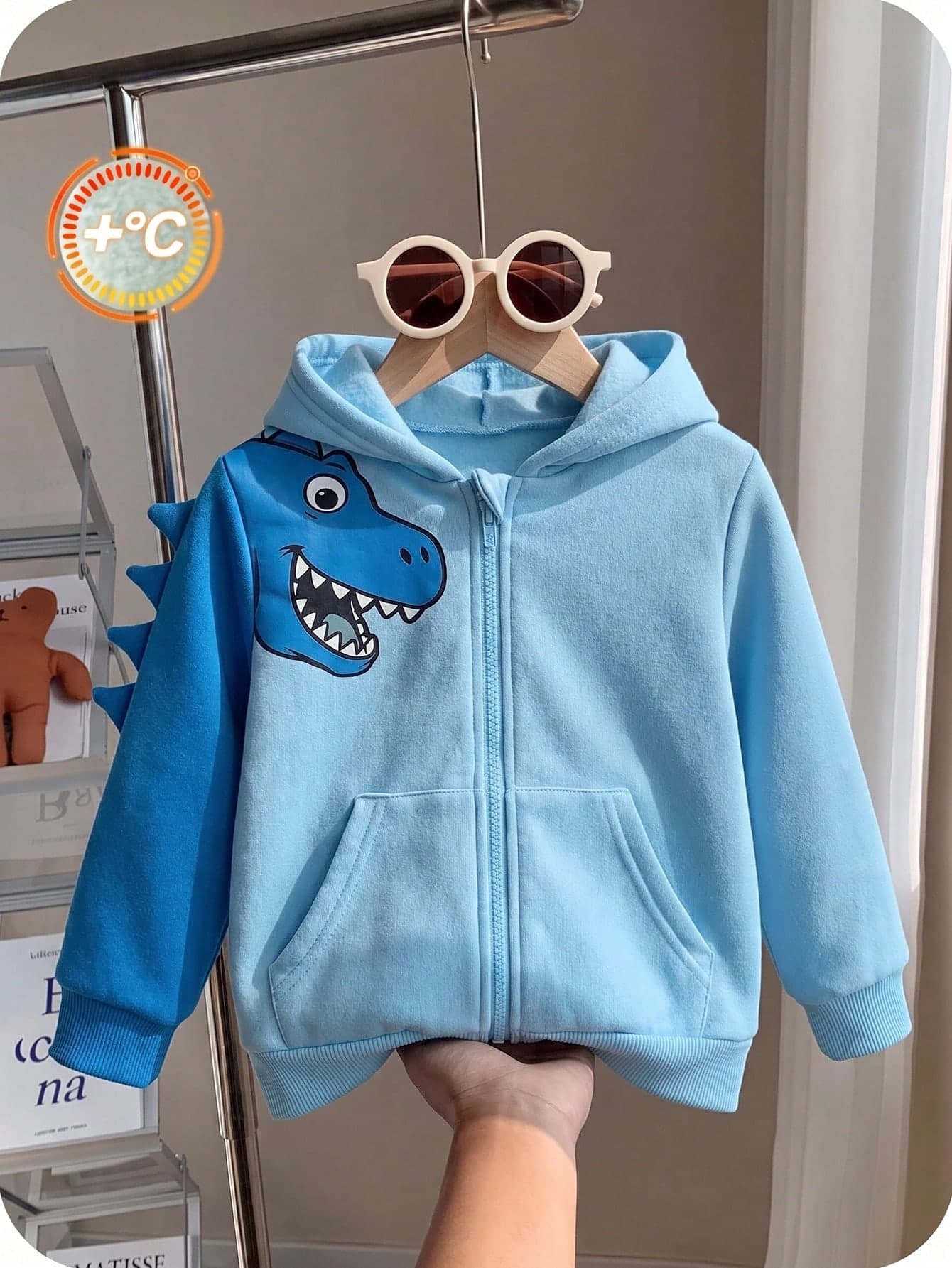 SHEIN Young Boy Contrast Color Dinosaur Print Sweatshirt