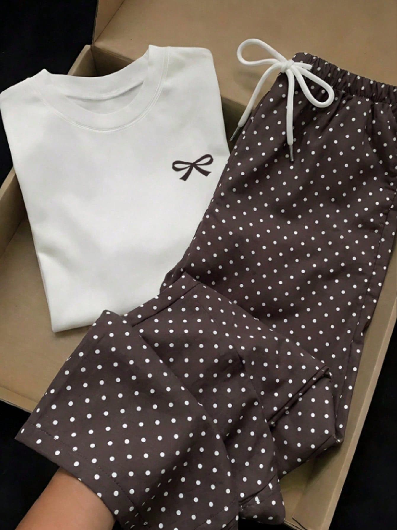 SHEIN Girl's Simple And Casual Light Luxury Print Set, Two Pieces Dot Wide-Leg Pants, For Daily Outings.