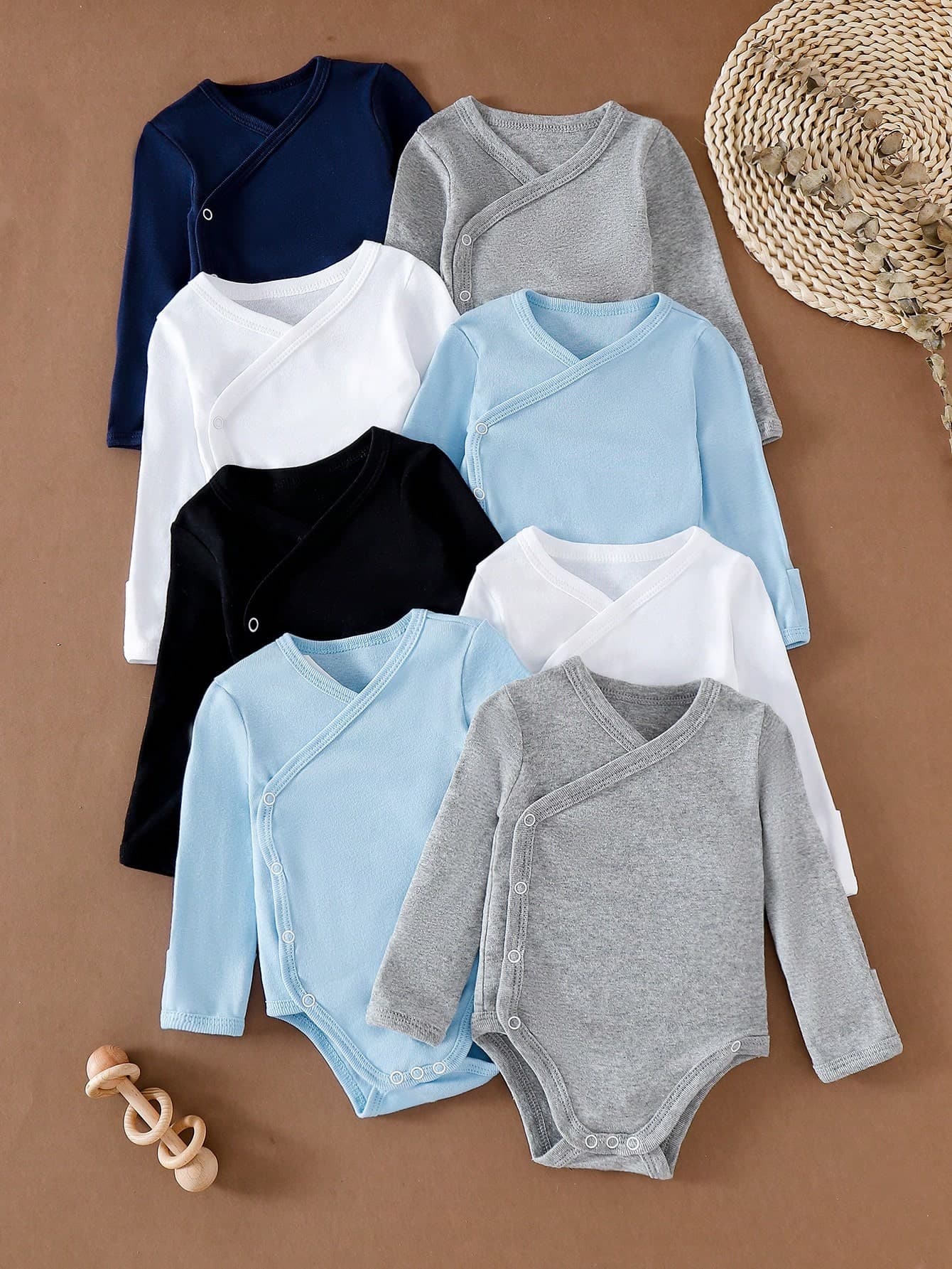 SHEIN Newborn Baby Girl & Boy White Solid Color Cross Front Comfortable Cute Playful Elegant Minimalist Fashionable Comfortable Long Sleeve Easy-On Elastic Bodysuit Romper Multi-Piece Set