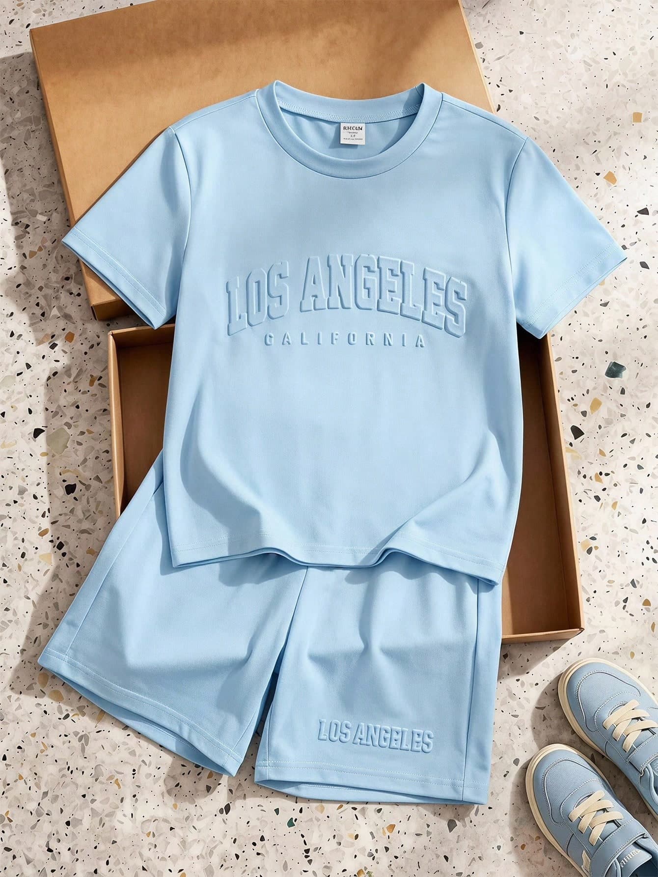 SHEIN Genkimix Kids 2pcs Young Boys' Summer Fashion Casual Sports Cute Cool Graphic Tee & Shorts Set,Suitable For Matching Family Vacation,School,Leisure And Gathering