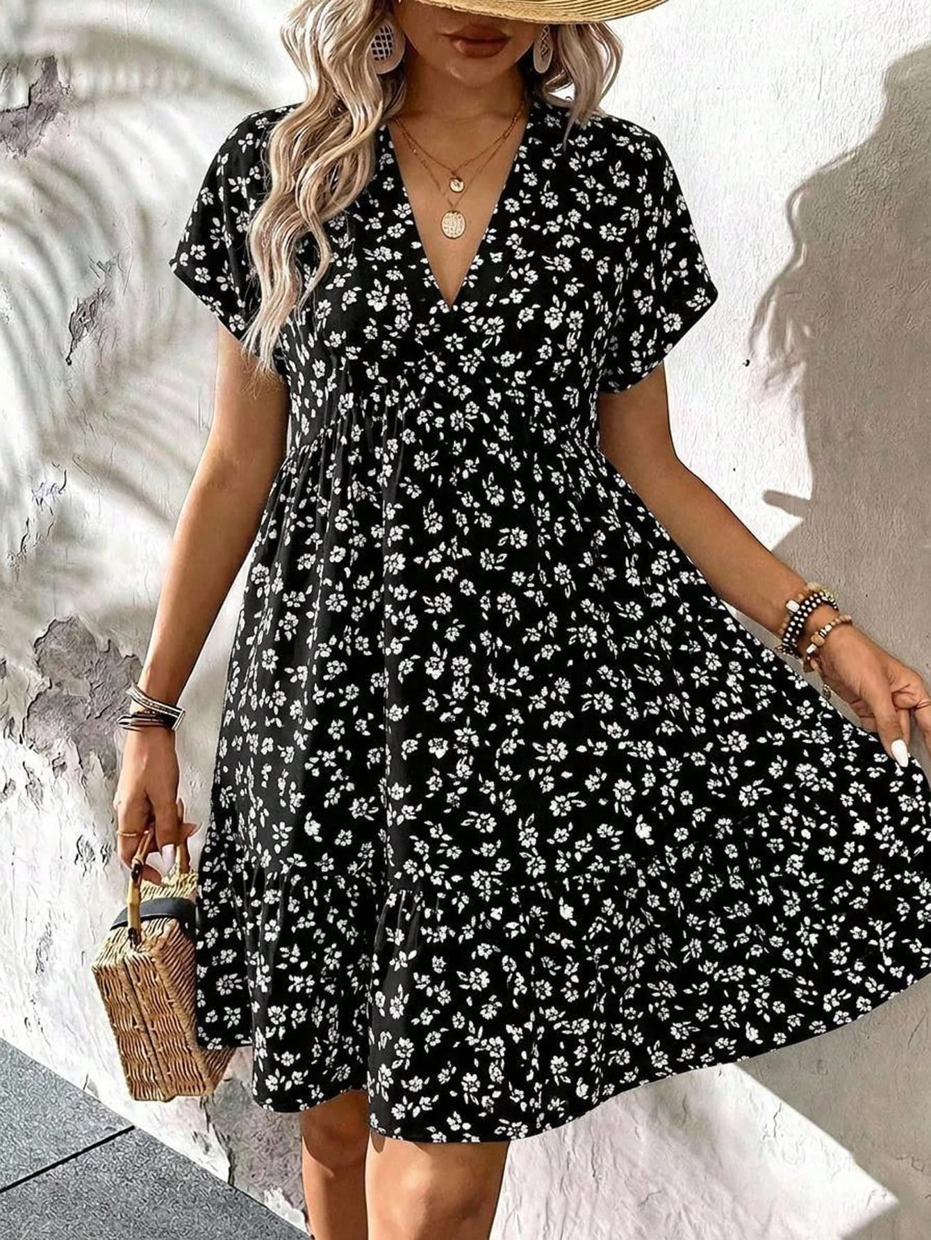 Comfylo Plus Size Ditsy Floral Dress, Casual Vacation Pastoral Style
