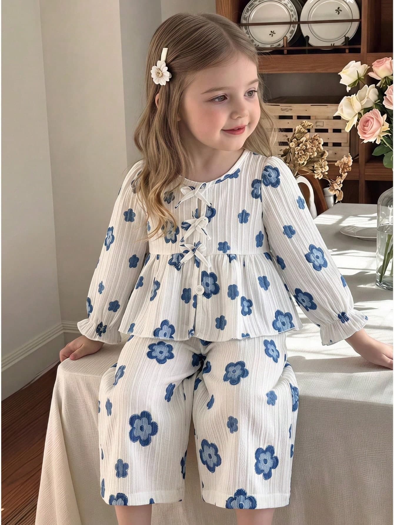 SHEIN Vintaside Kids 2pcs/Set Baby Girl Spring/Autumn New Round Neck Lantern Puff Long Sleeve Ruffle Hem Front Opening Bow Decor Top, Casual Straight Leg Minimalist Versatile Pants, Cute Fashion Casual Elegant Streetwear Outfit
