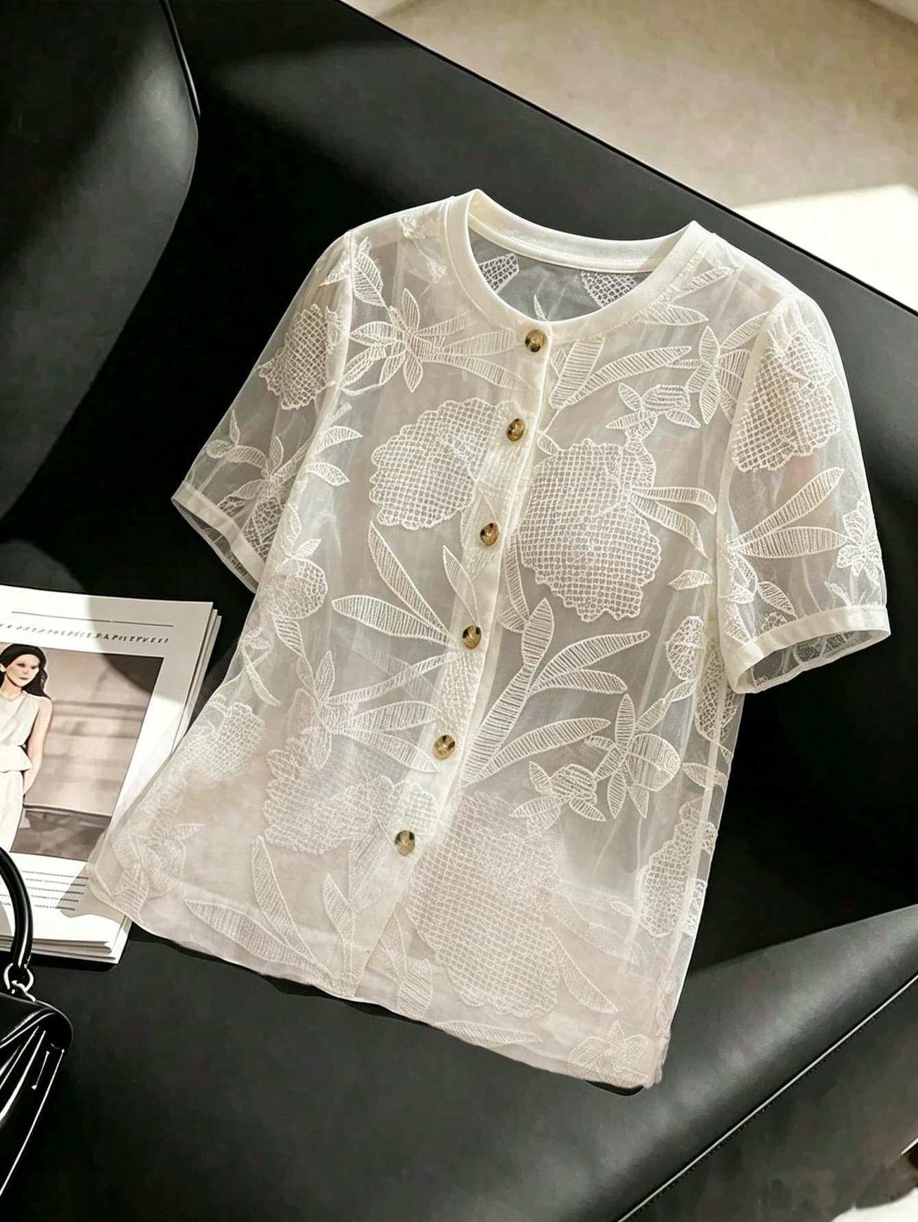 Velvienne Plus Size Women's Woven Regular Fit Summer Casual Comfortable Commute Date Round Neck Short Sleeve Fitted Plant Floral Print Beige Blouse
