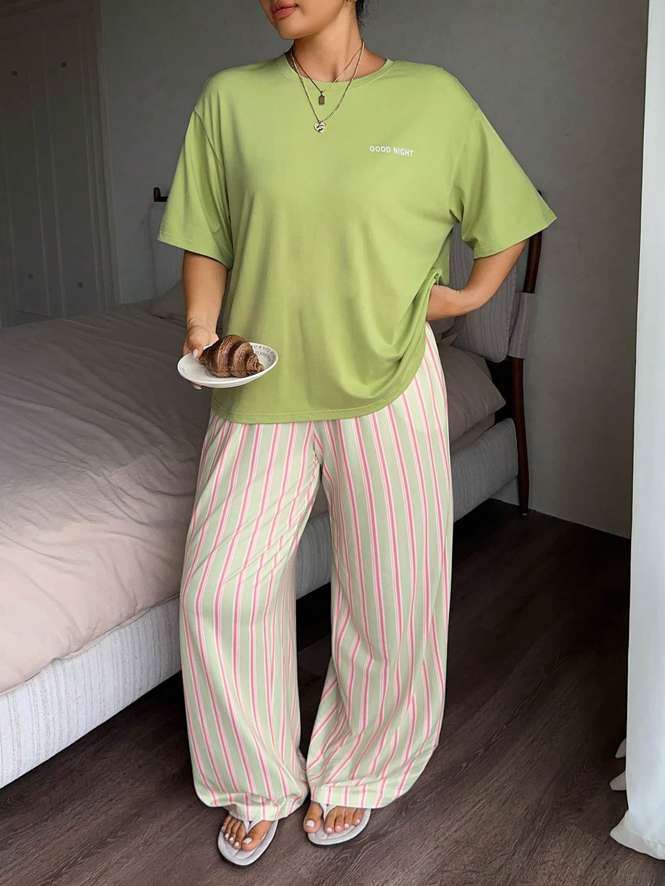 Dazy Plus Minimalist Letter Print Decor Loose T-Shirt Top & Striped Straight Leg Pajama Pants Set, Spring/Summer/Autumn New Arrival