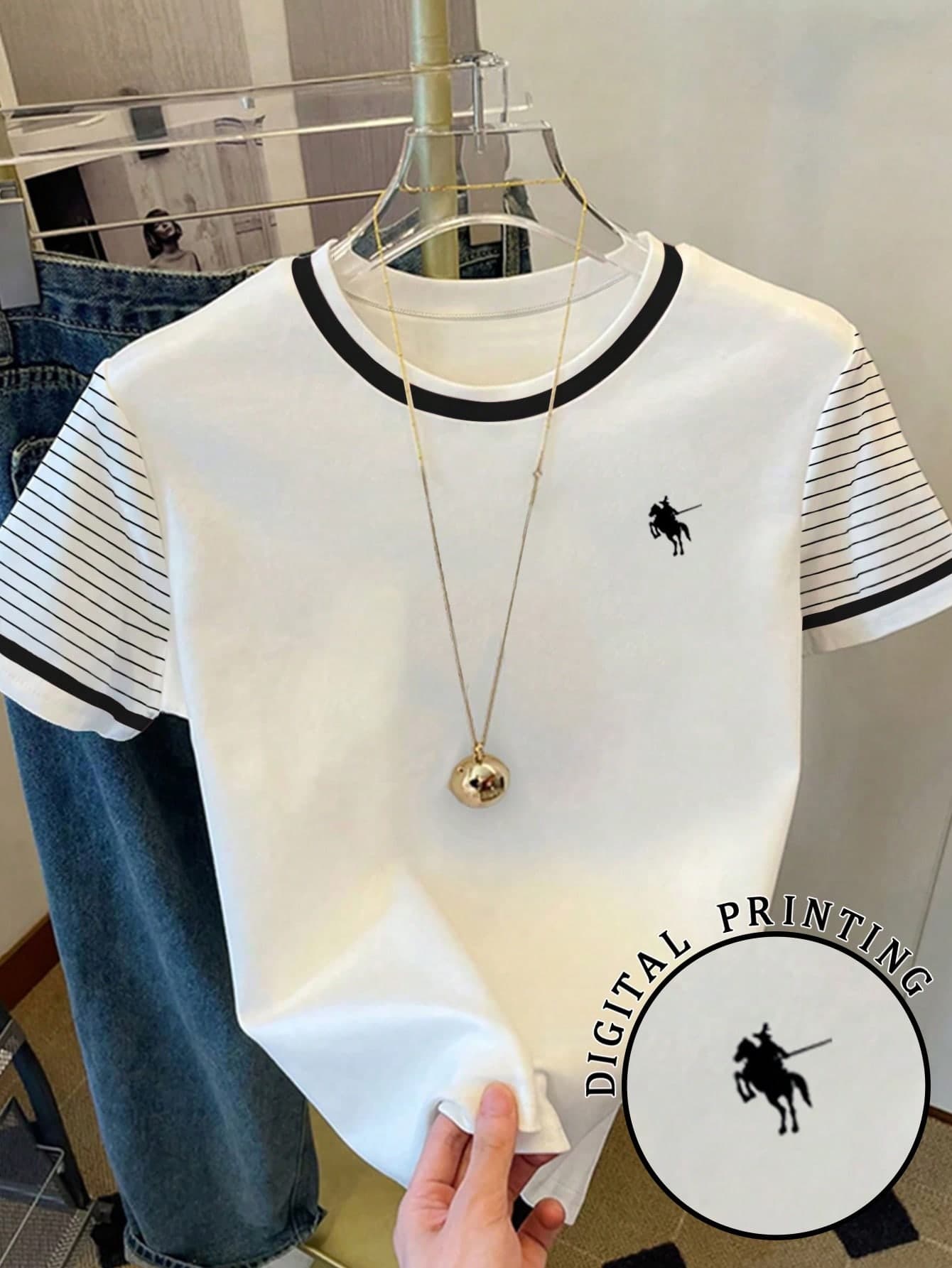 Teen Girl Retro American Campus Knight Graphic Black And White Striped Cropped T-Shirt,Summer Casual Holiday Back-To-School Preppy Aesthetic Shirt