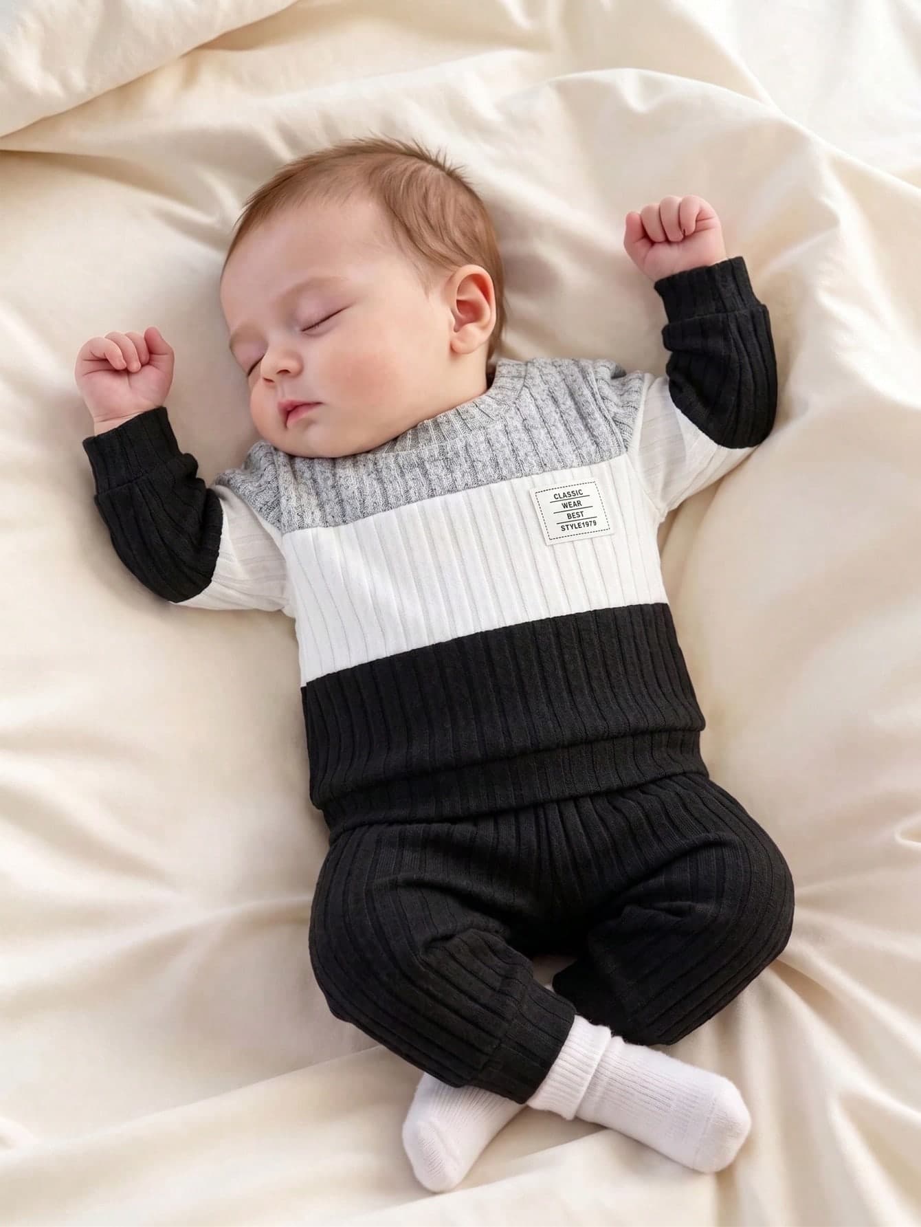 SHEIN Newborn Baby Boy Black And White Gray Striped Long-Sleeved Stitching Top Pants Setcute