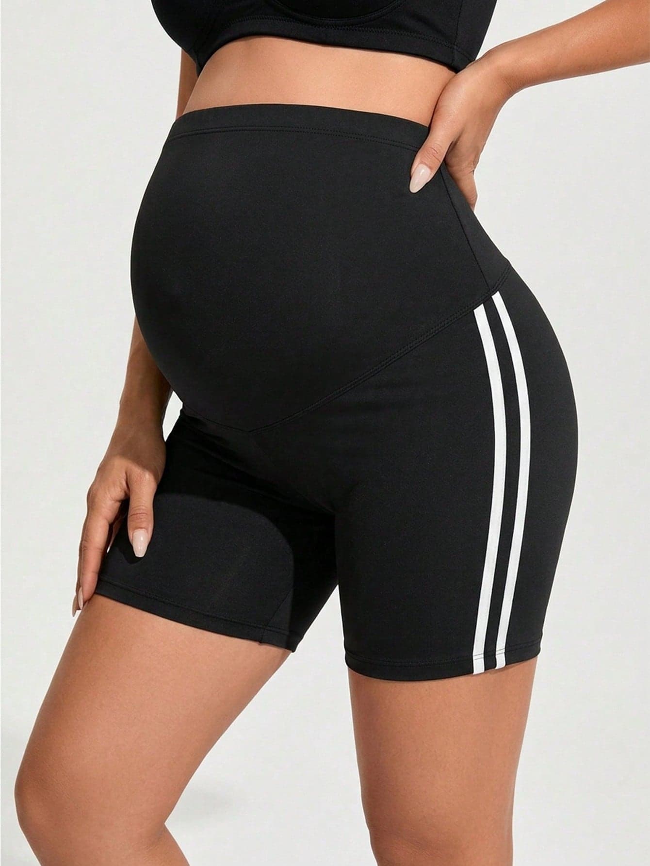 SHEIN Seamed Maternity Yoga Shorts/Side Stripe Design/Fashionable & Sexy/Comfortable/Versatile/Fitness & Sports